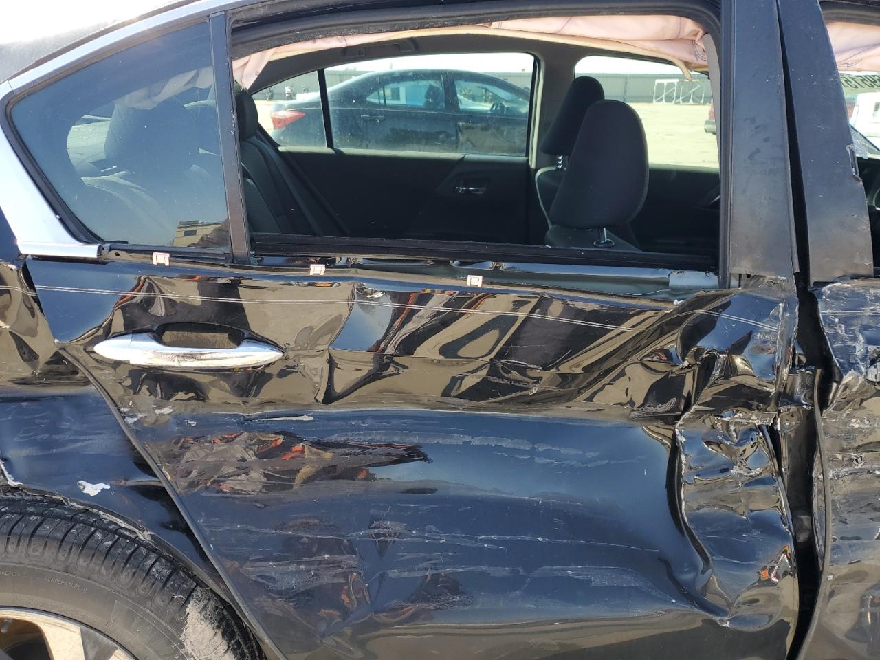 1HGCR2F37HA256191 HONDA ACCORD 2017
