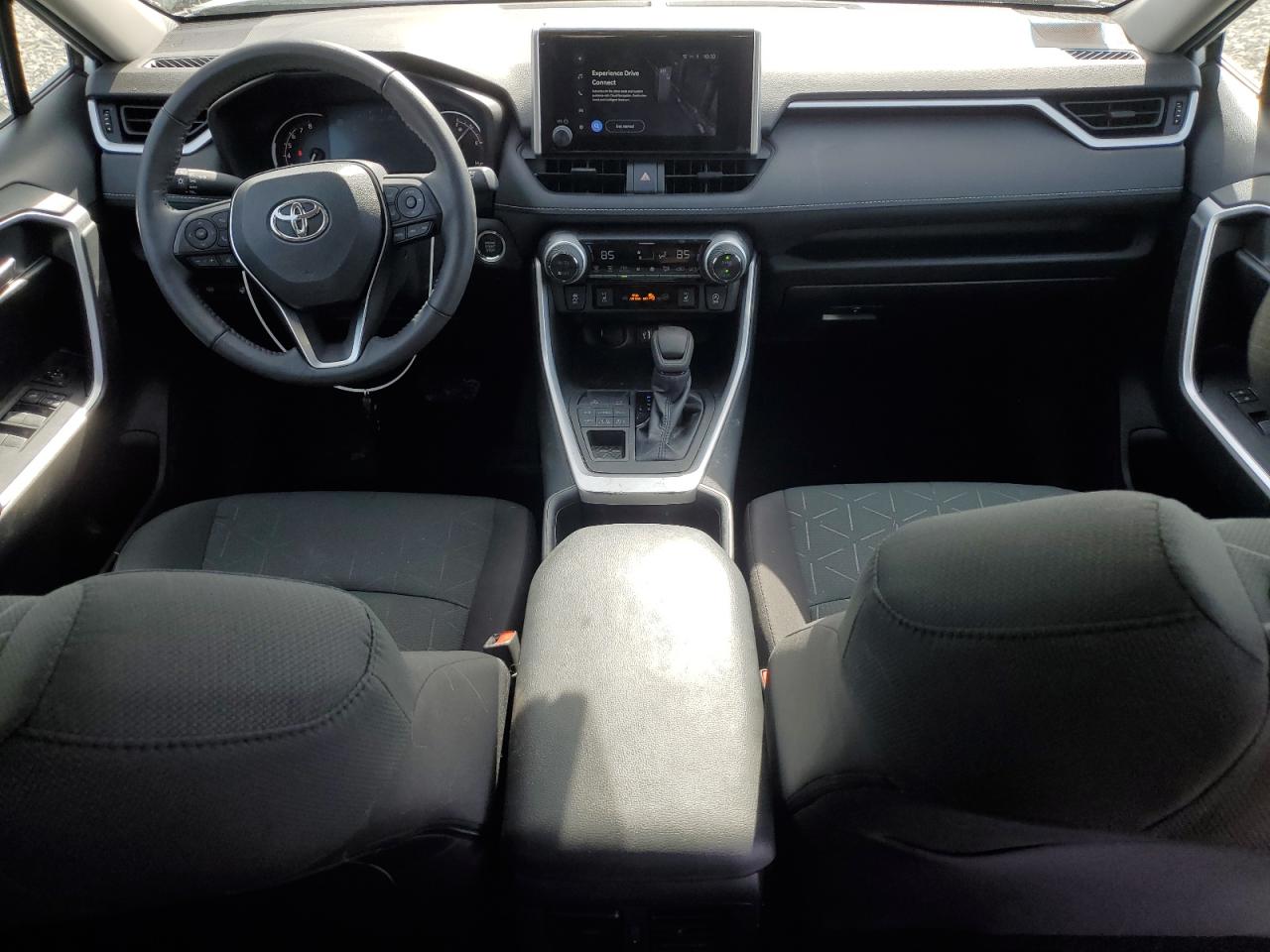 2023 Toyota RAV 4 - Image 8