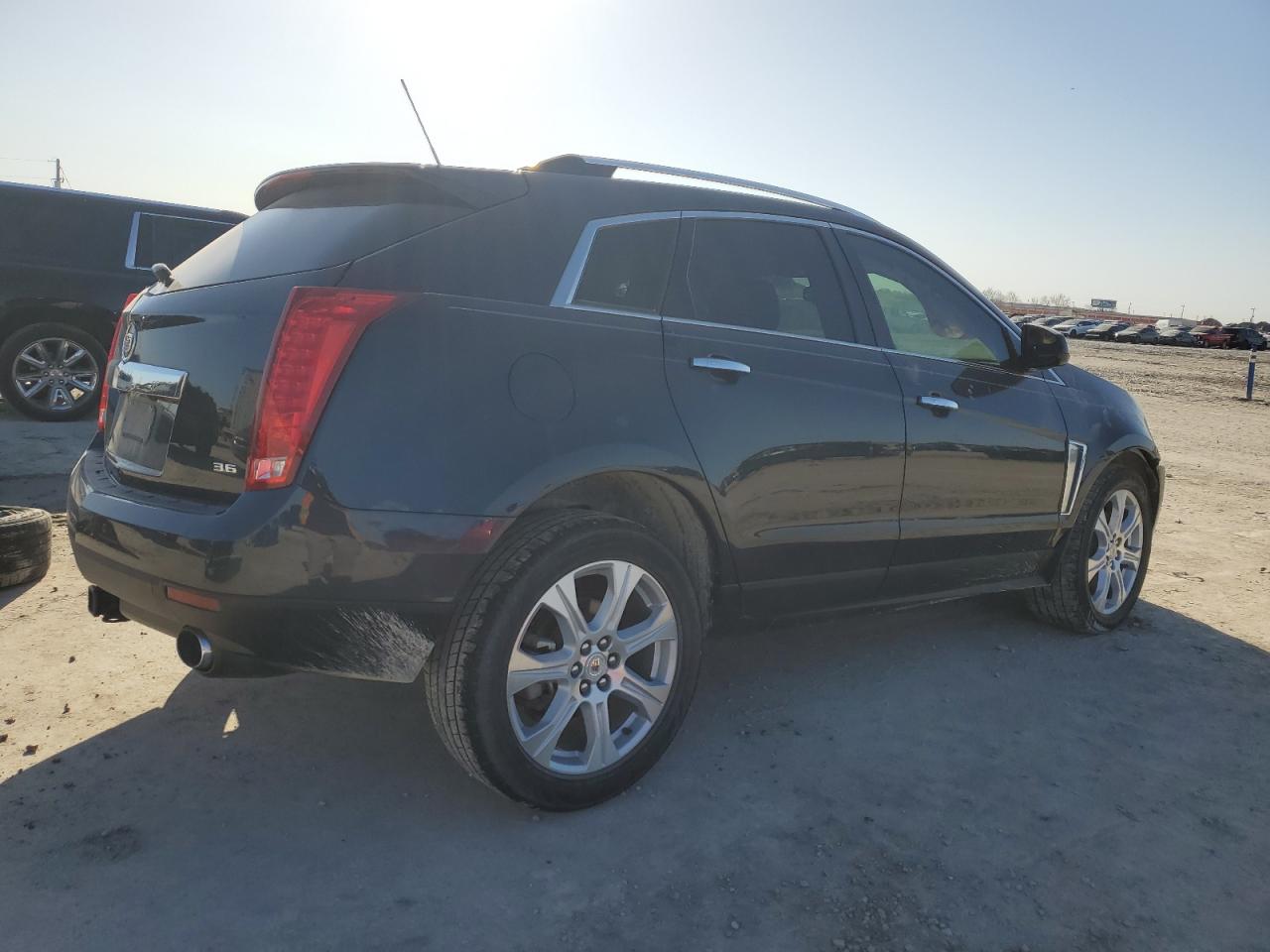 2016 Cadillac SRX - Image 3