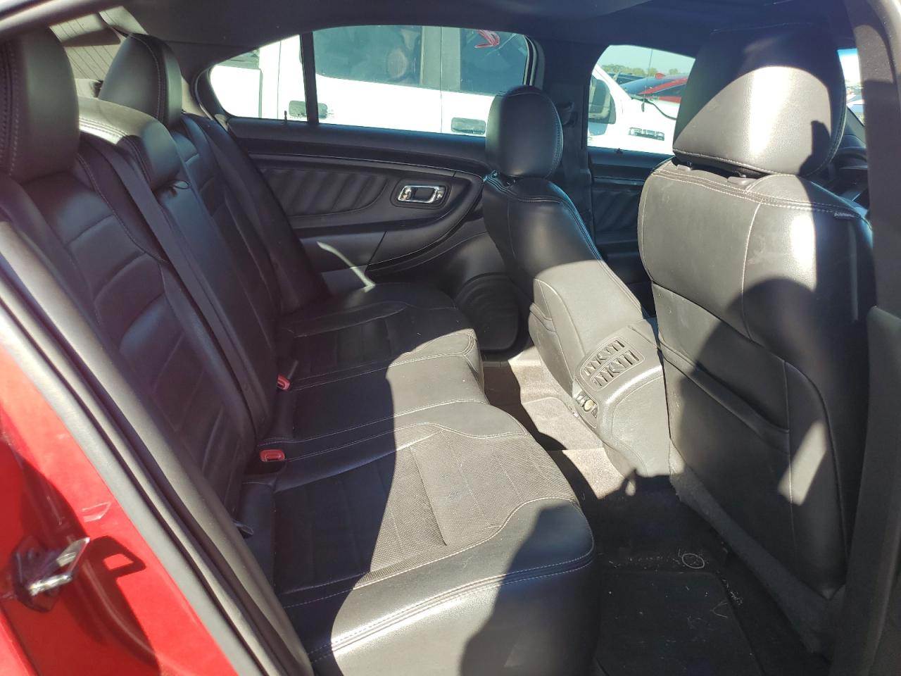2013 Ford Taurus - Image 10
