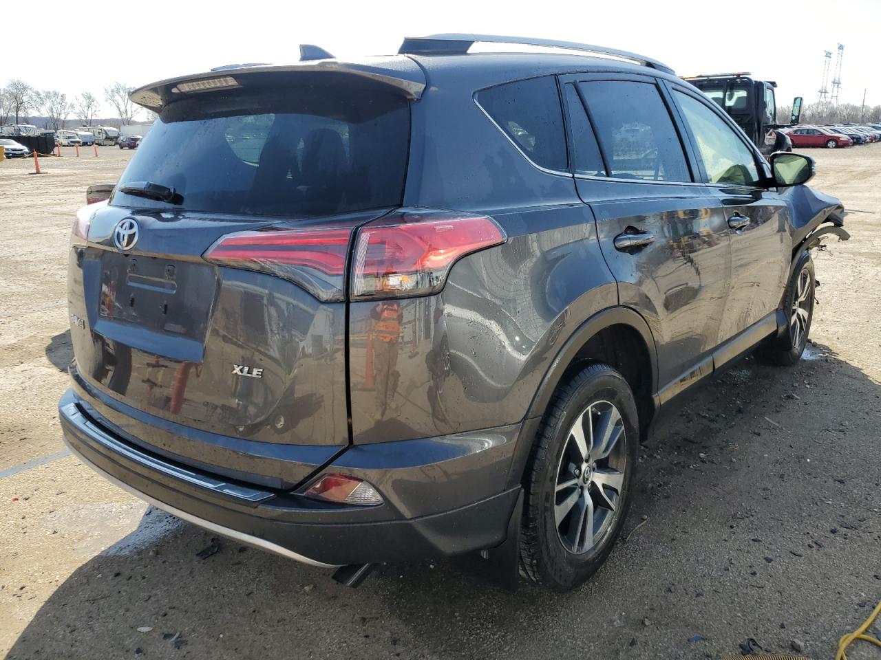JTMWFREV5JJ751818 TOYOTA RAV4 2018