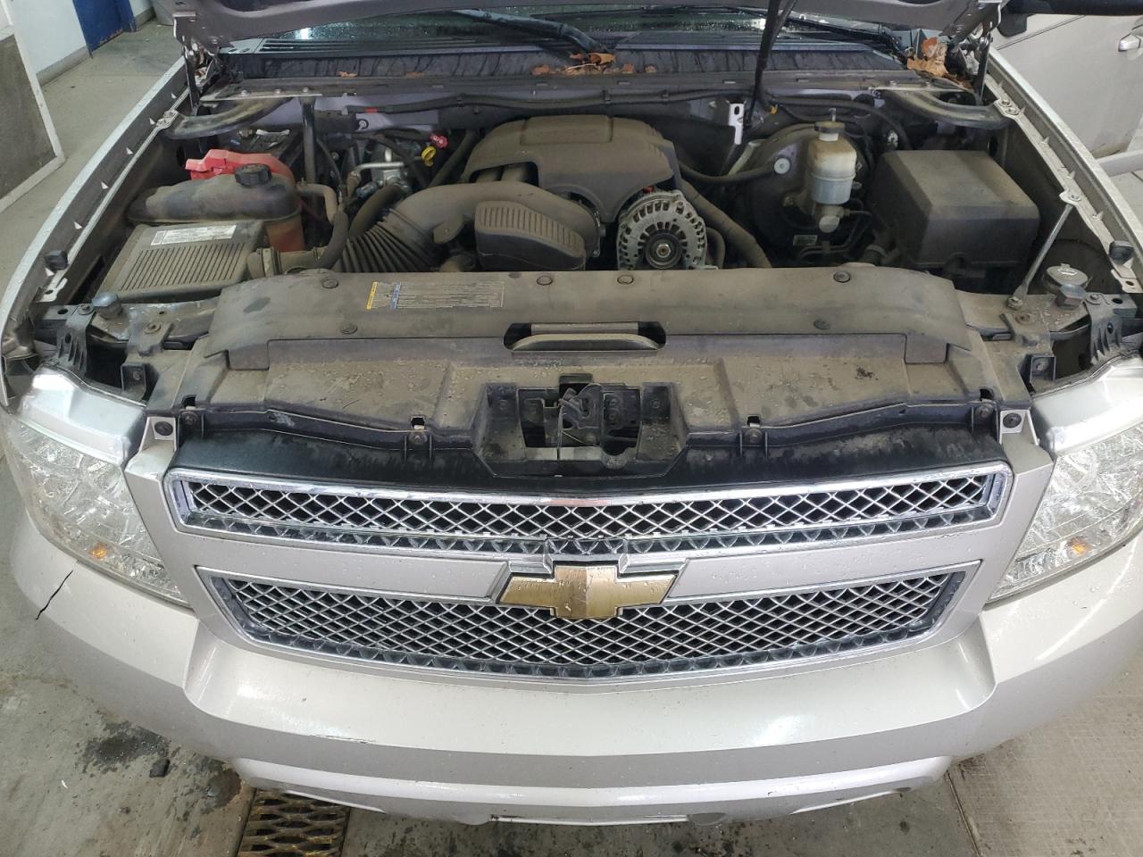 2008 Chevrolet Avalanche - Image 11