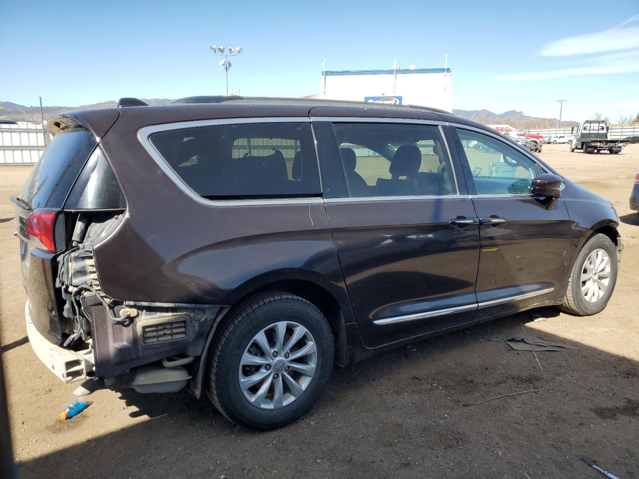 2C4RC1BG3HR569490 - 2017 Chrysler PACIFICA - #undefined