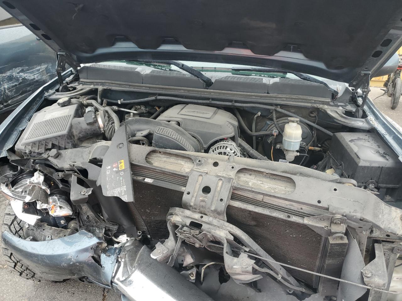 2011 Chevrolet Silverado - Image 11