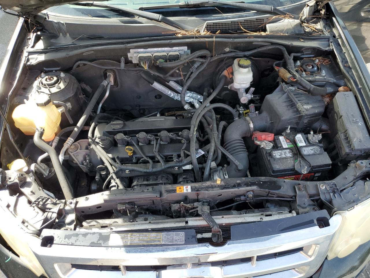 2011 Ford Escape - Image 12