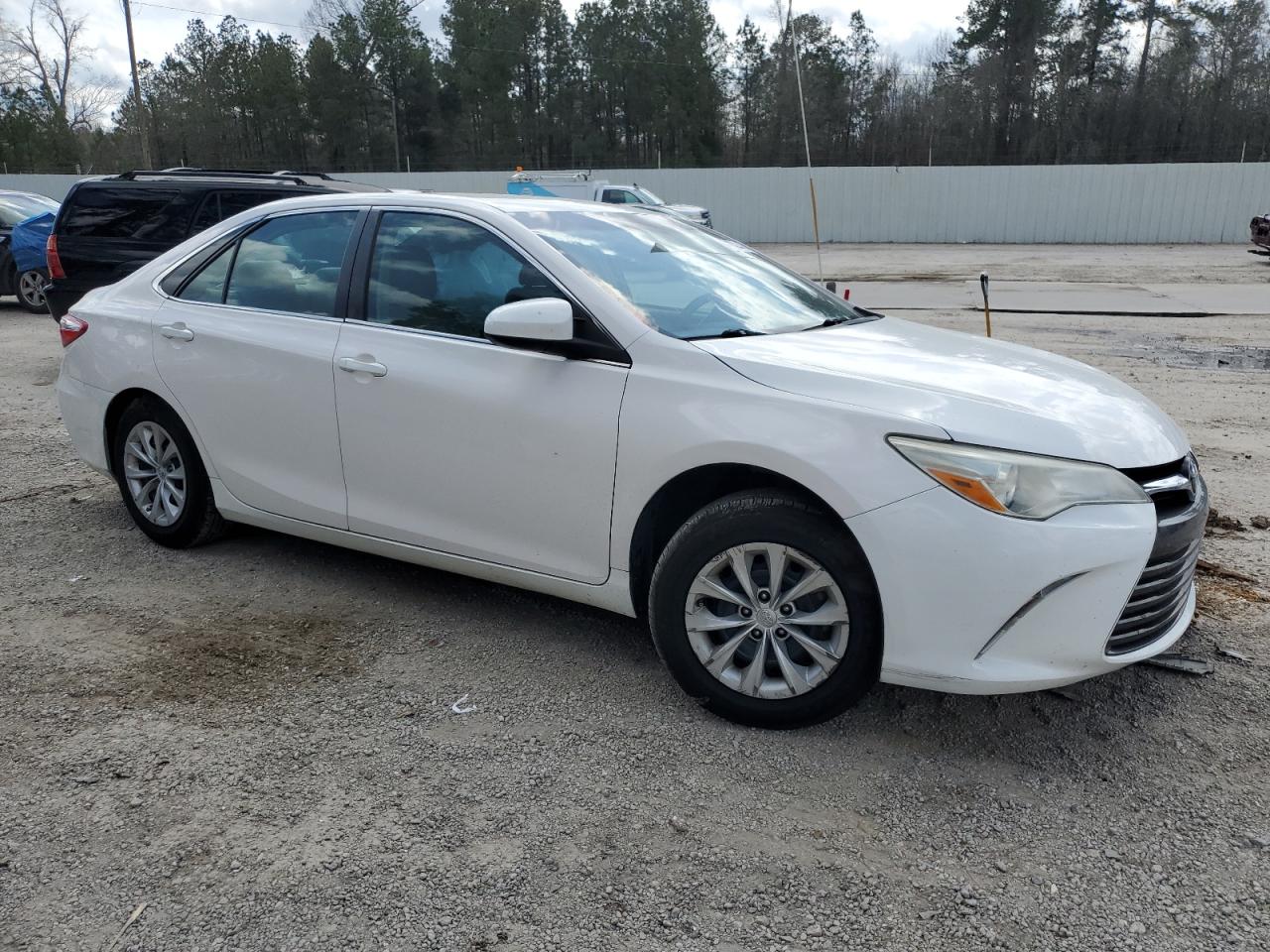 2015 Toyota Camry - Image 4