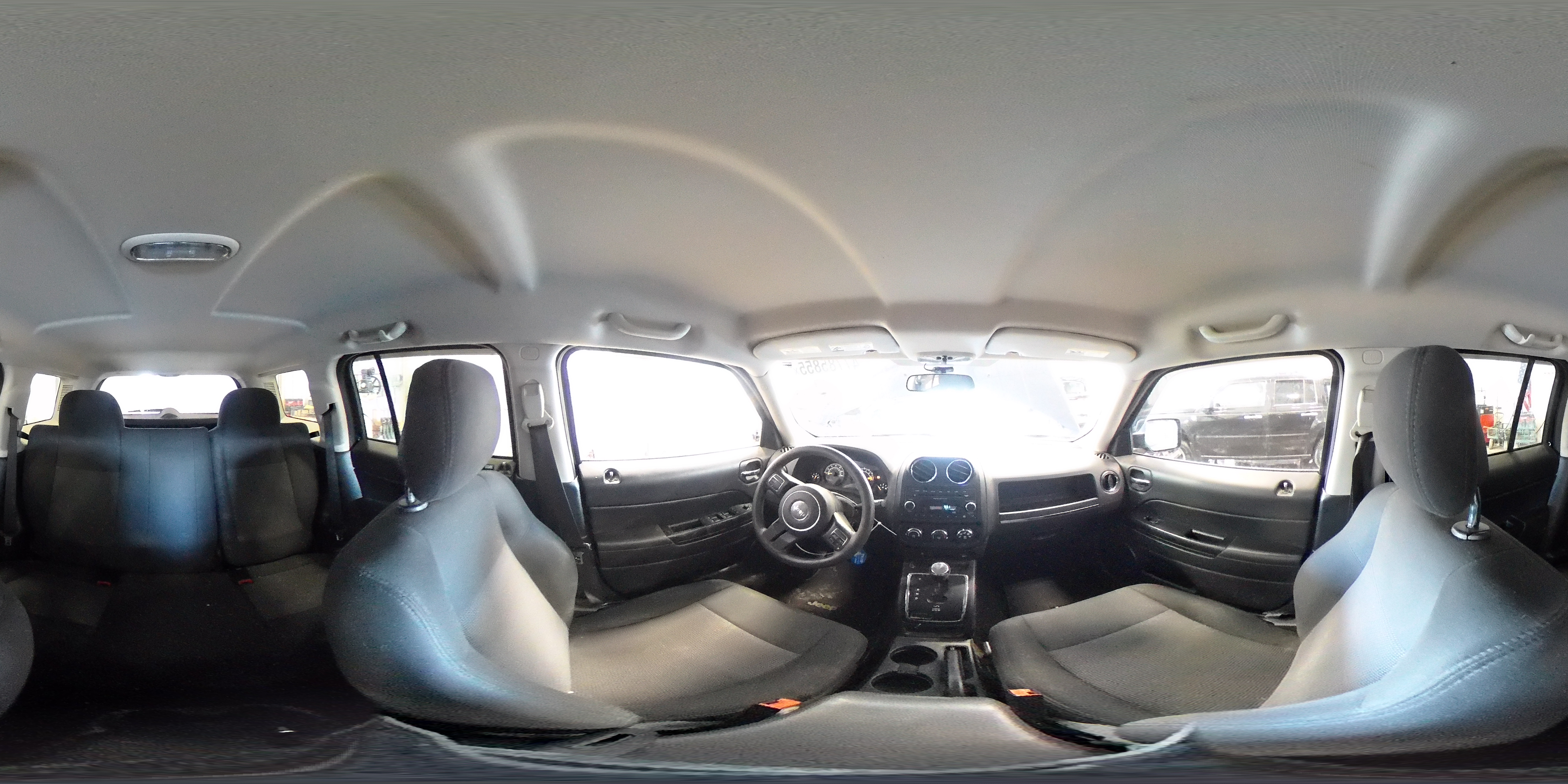 2015 Jeep Liberty (Patriot) - Image 15