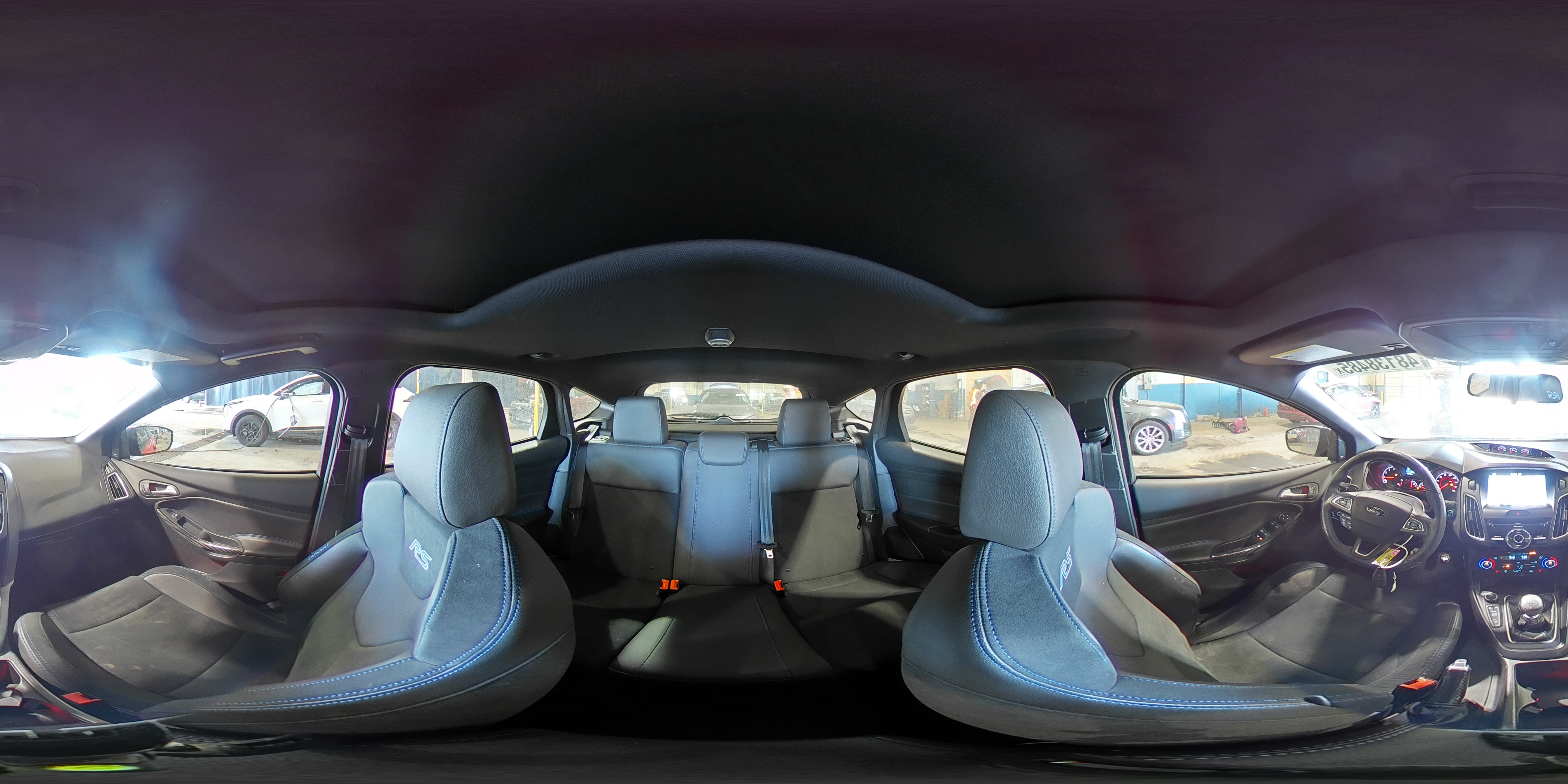 2018 Ford Focus - Image 15