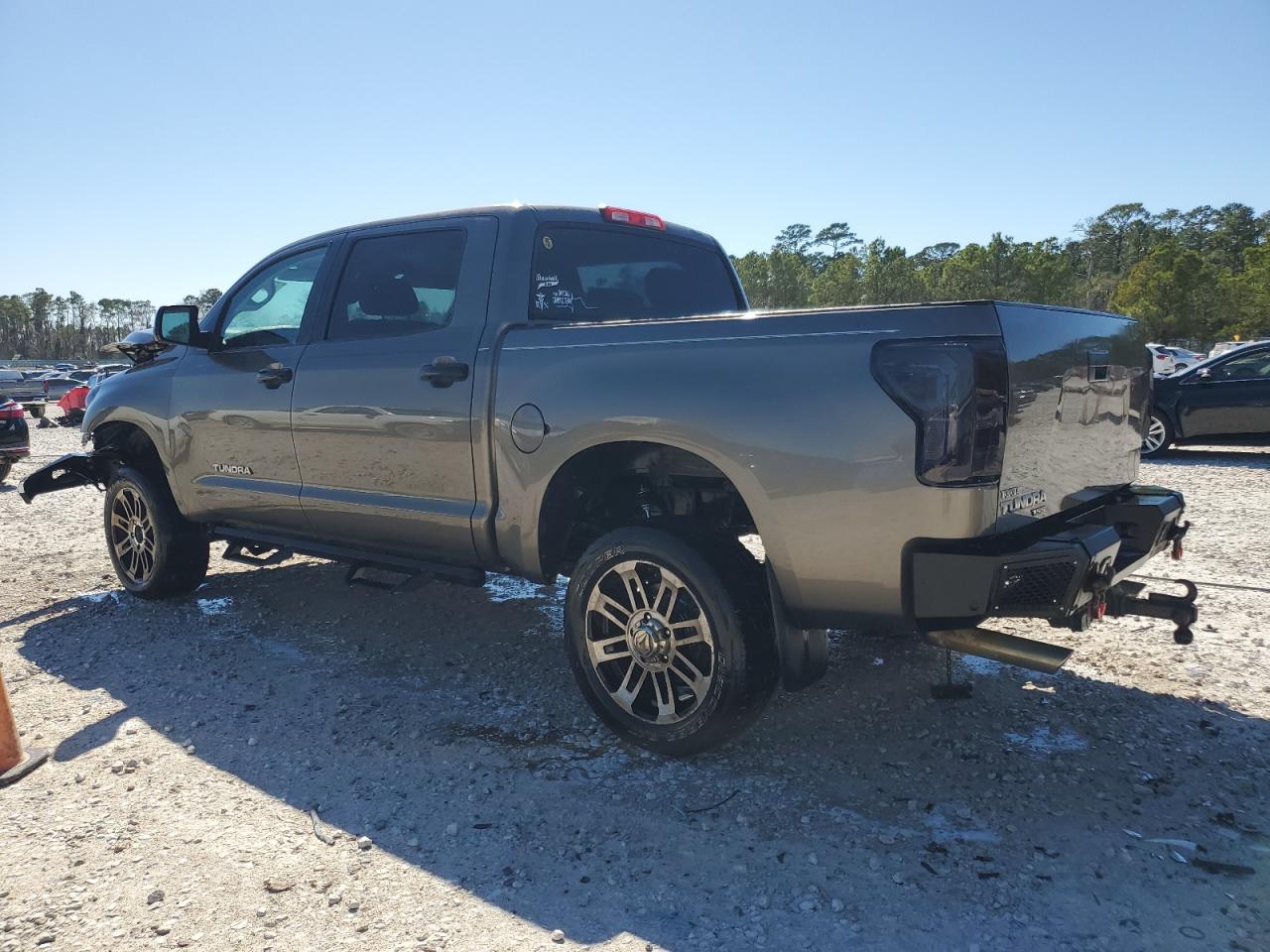 2013 Toyota Tundra - Image 2