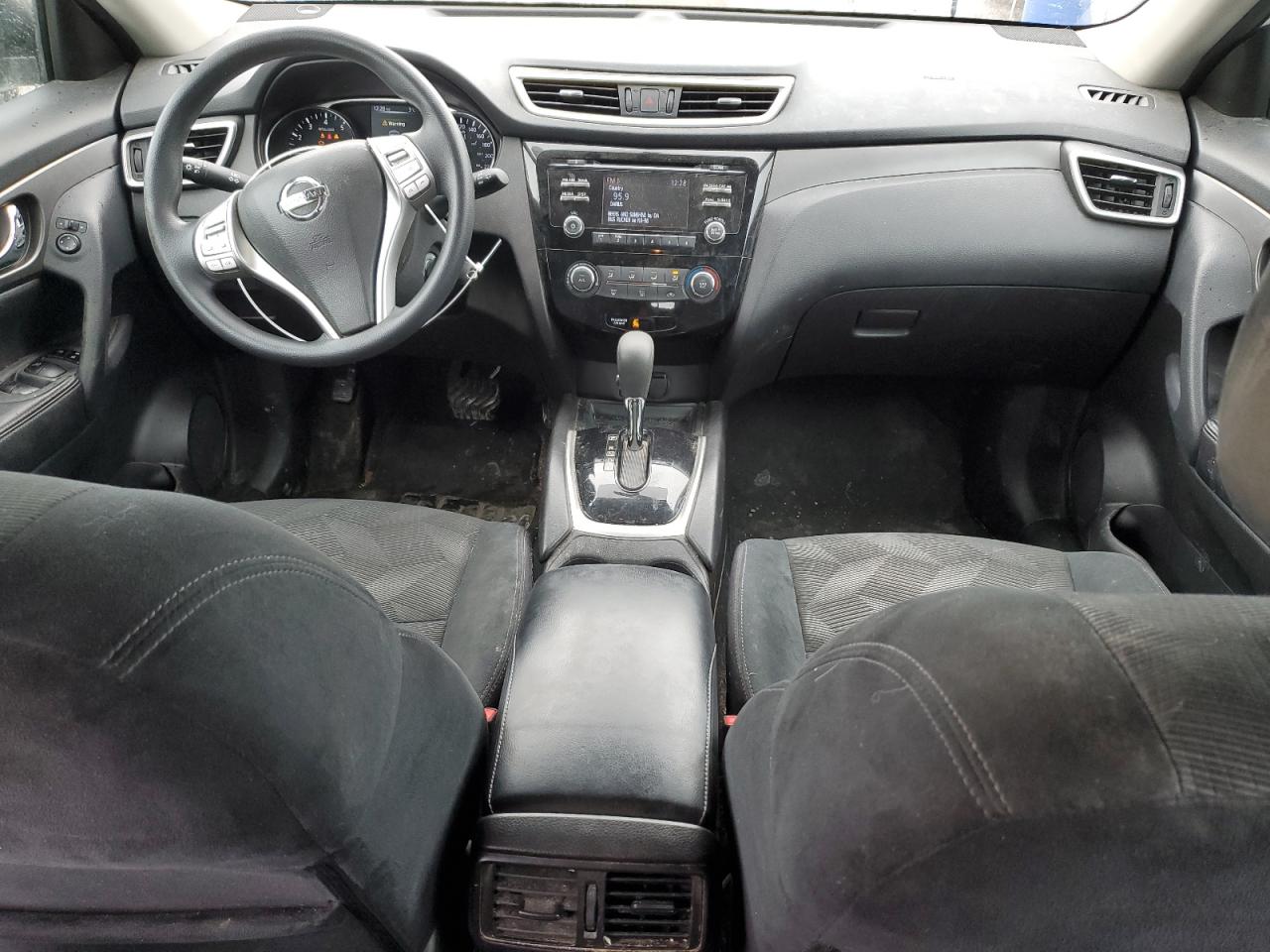 2015 Nissan Rogue - Image 8