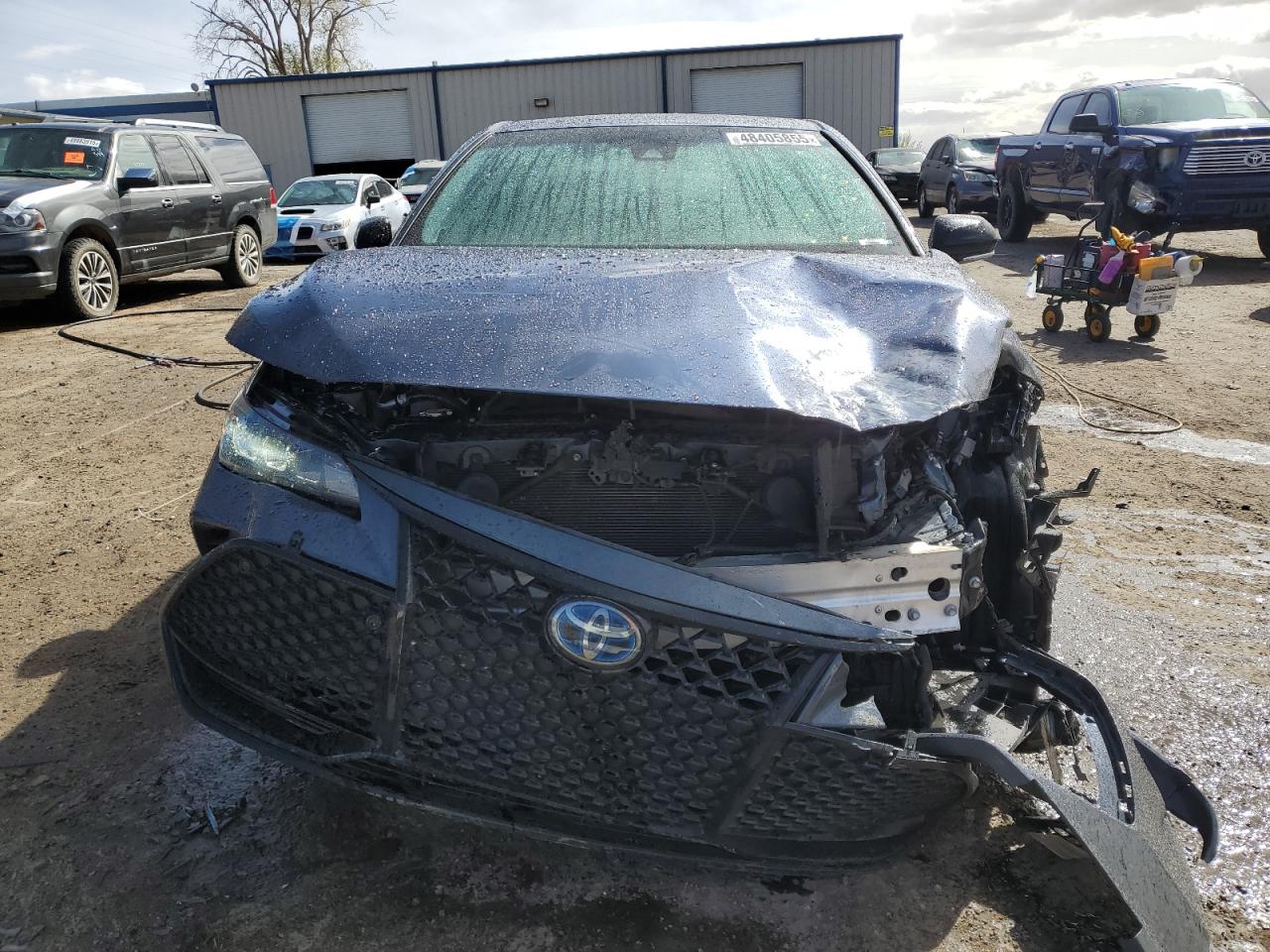 2021 Toyota Avalon - Image 5