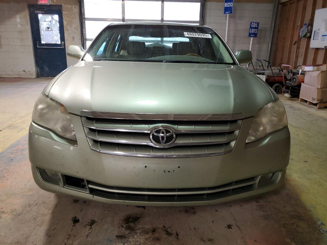 2007 Toyota Avalon - Image 5