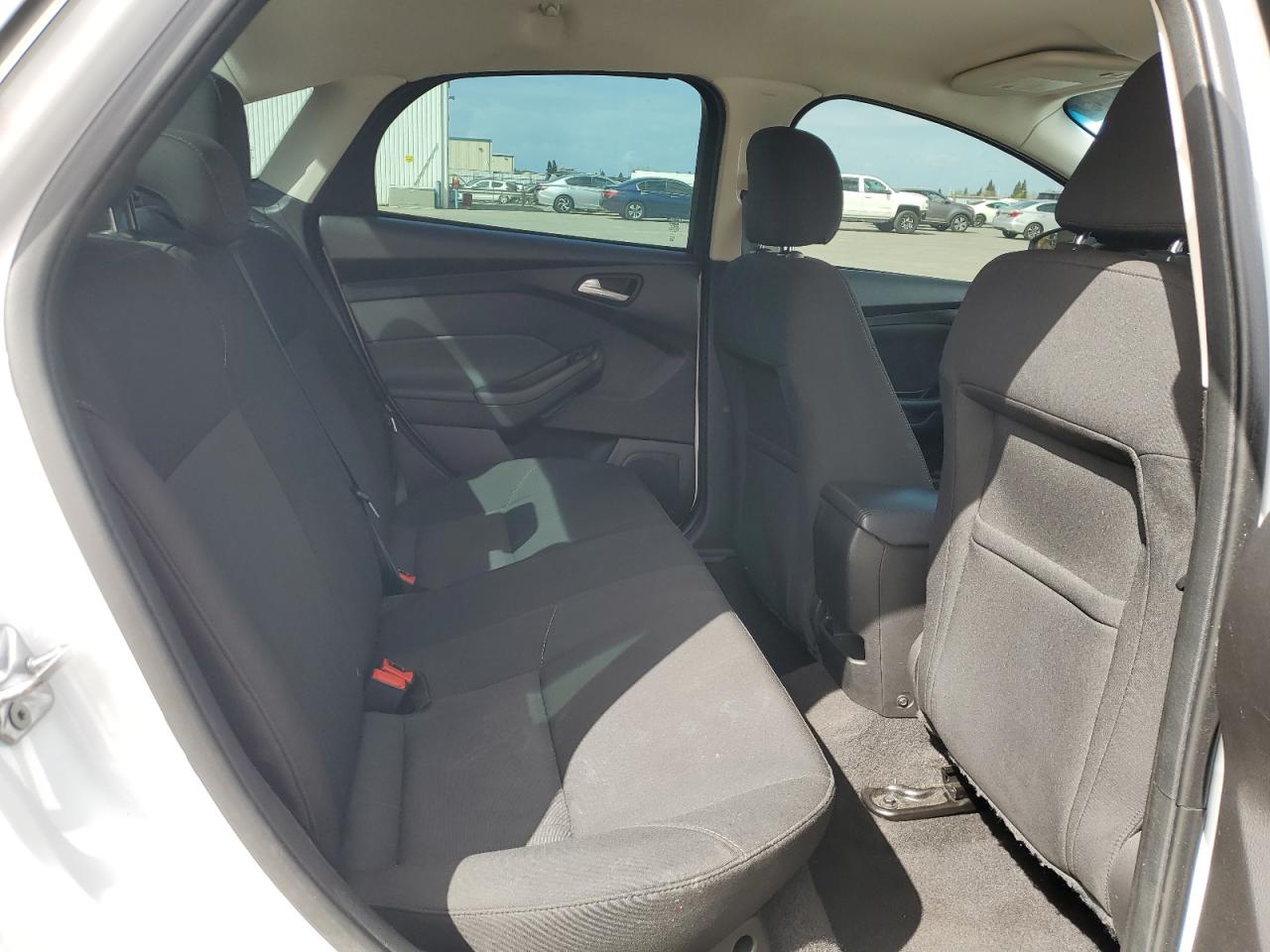 1FADP3F24HL285566 FORD FOCUS 2017