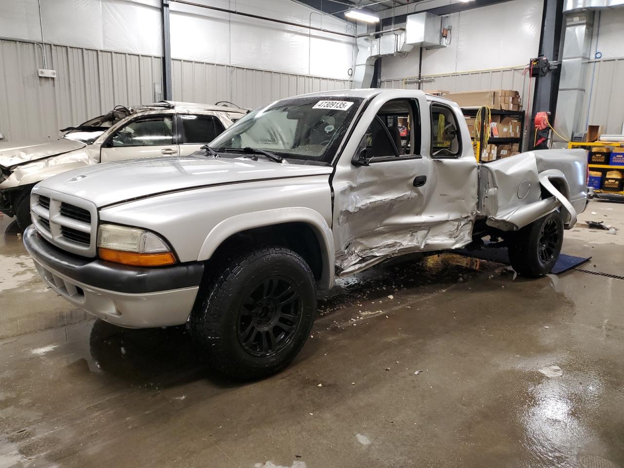 2003 Dodge Dakota - Image 1
