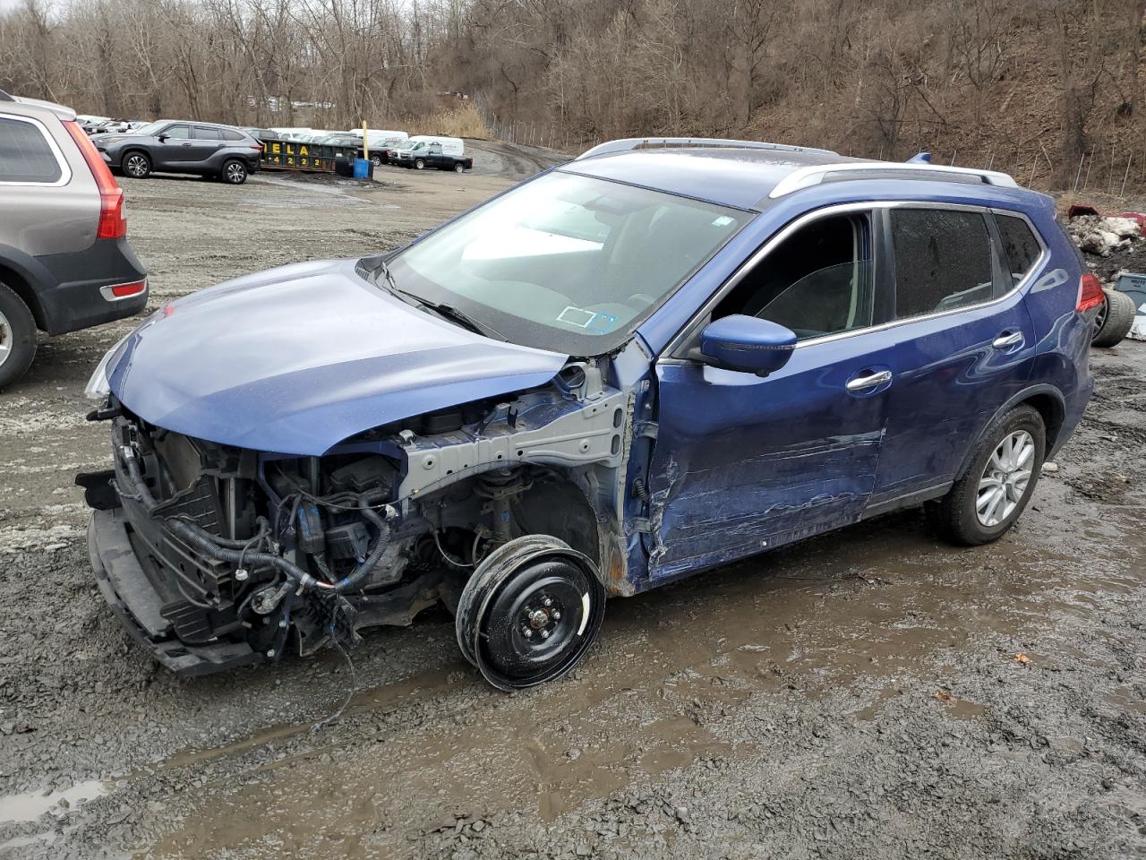 KNMAT2MV8HP616951 NISSAN ROGUE 2017