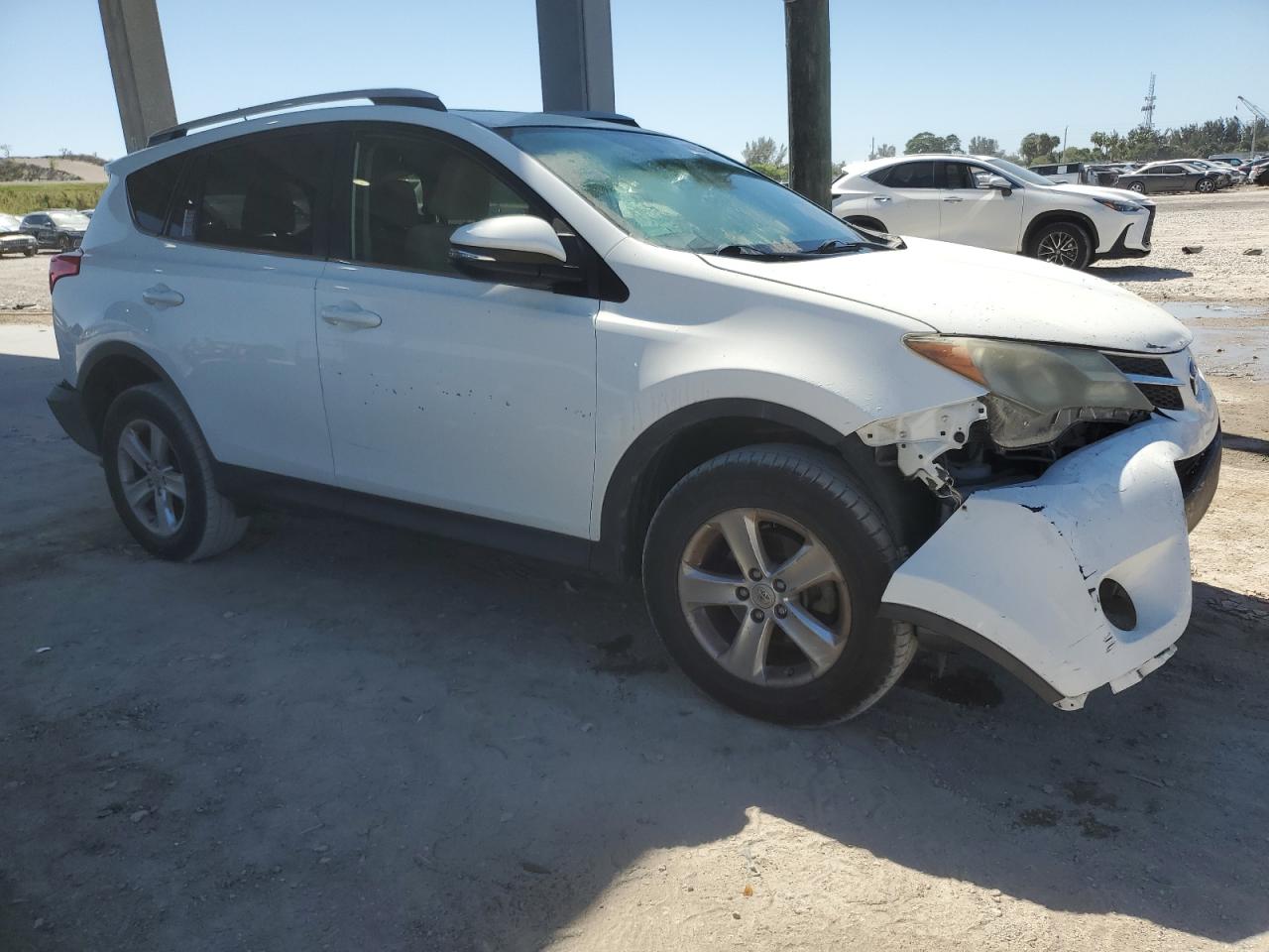 2014 Toyota RAV 4 - Image 4