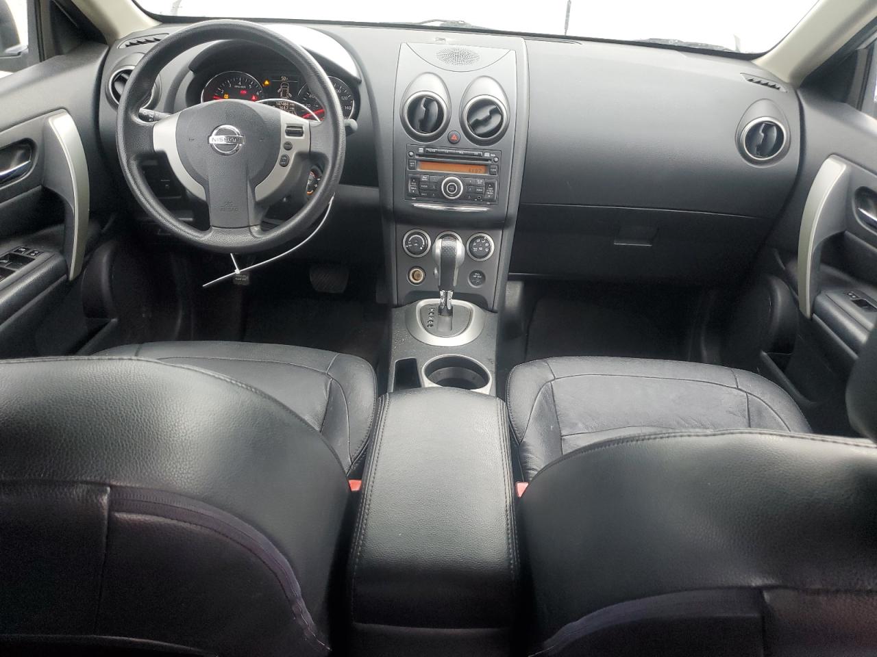 2011 Nissan Rogue - Image 8