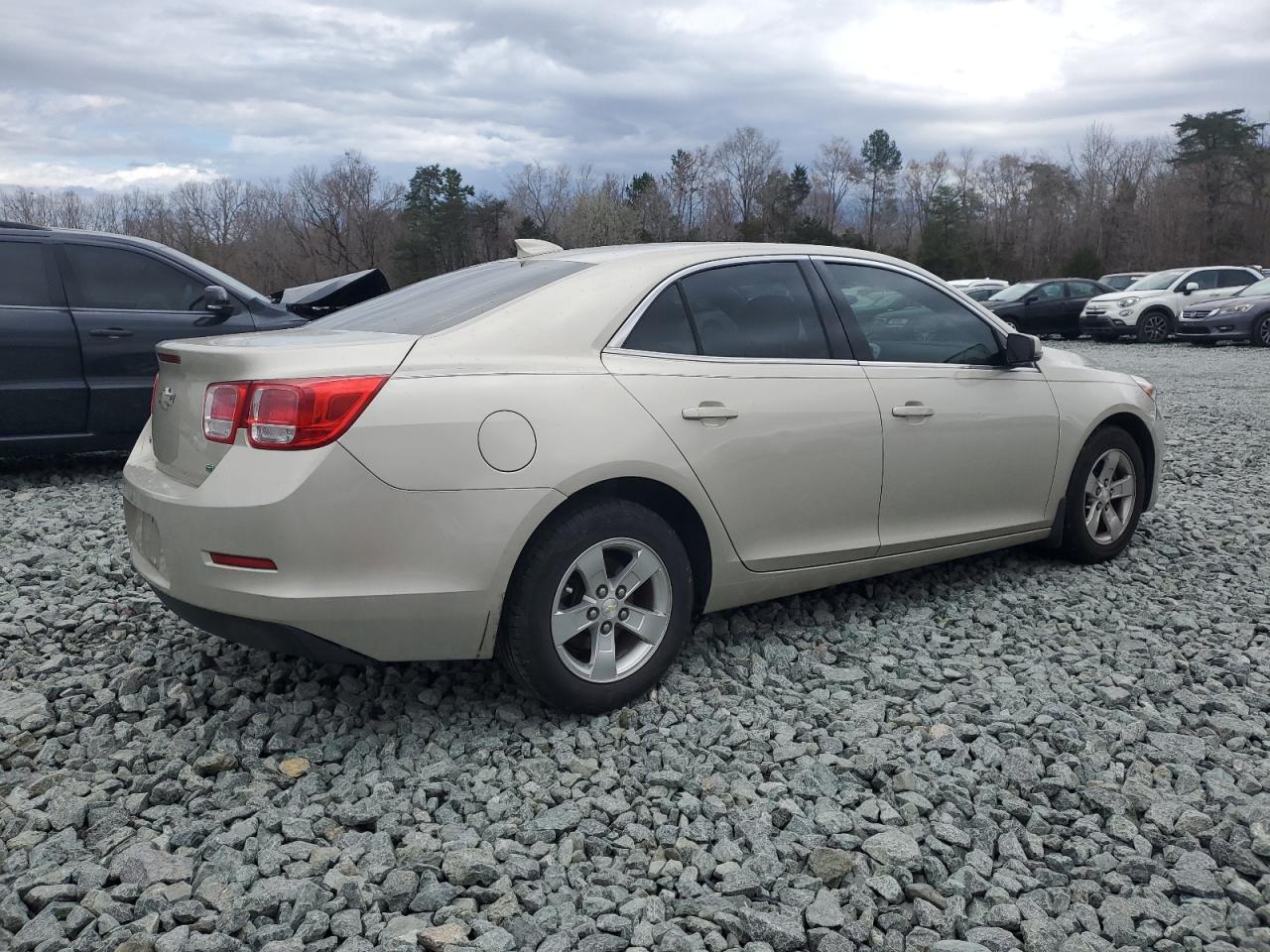 2015 Chevrolet Malibu - Image 3
