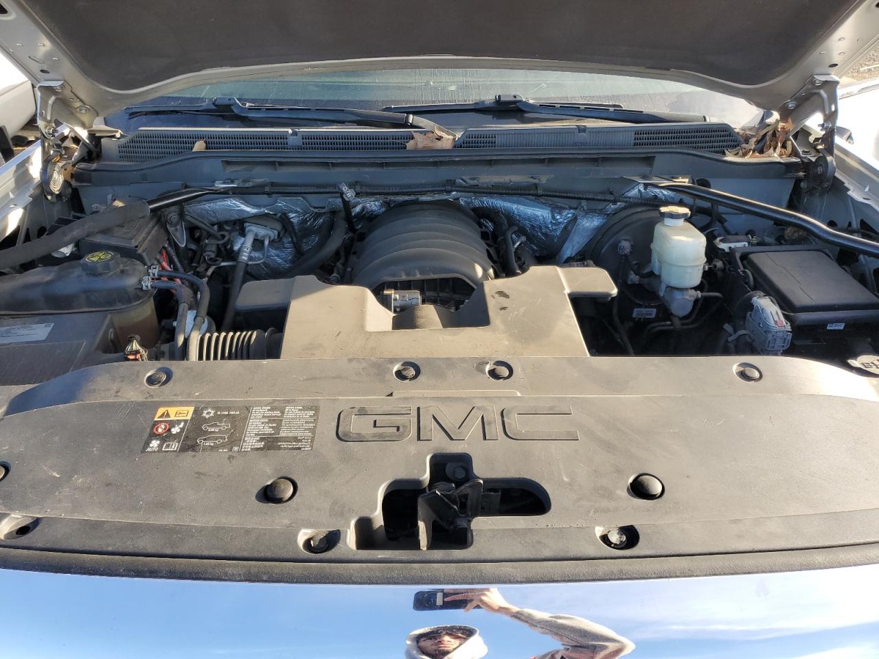 2015 GMC Sierra - Image 13