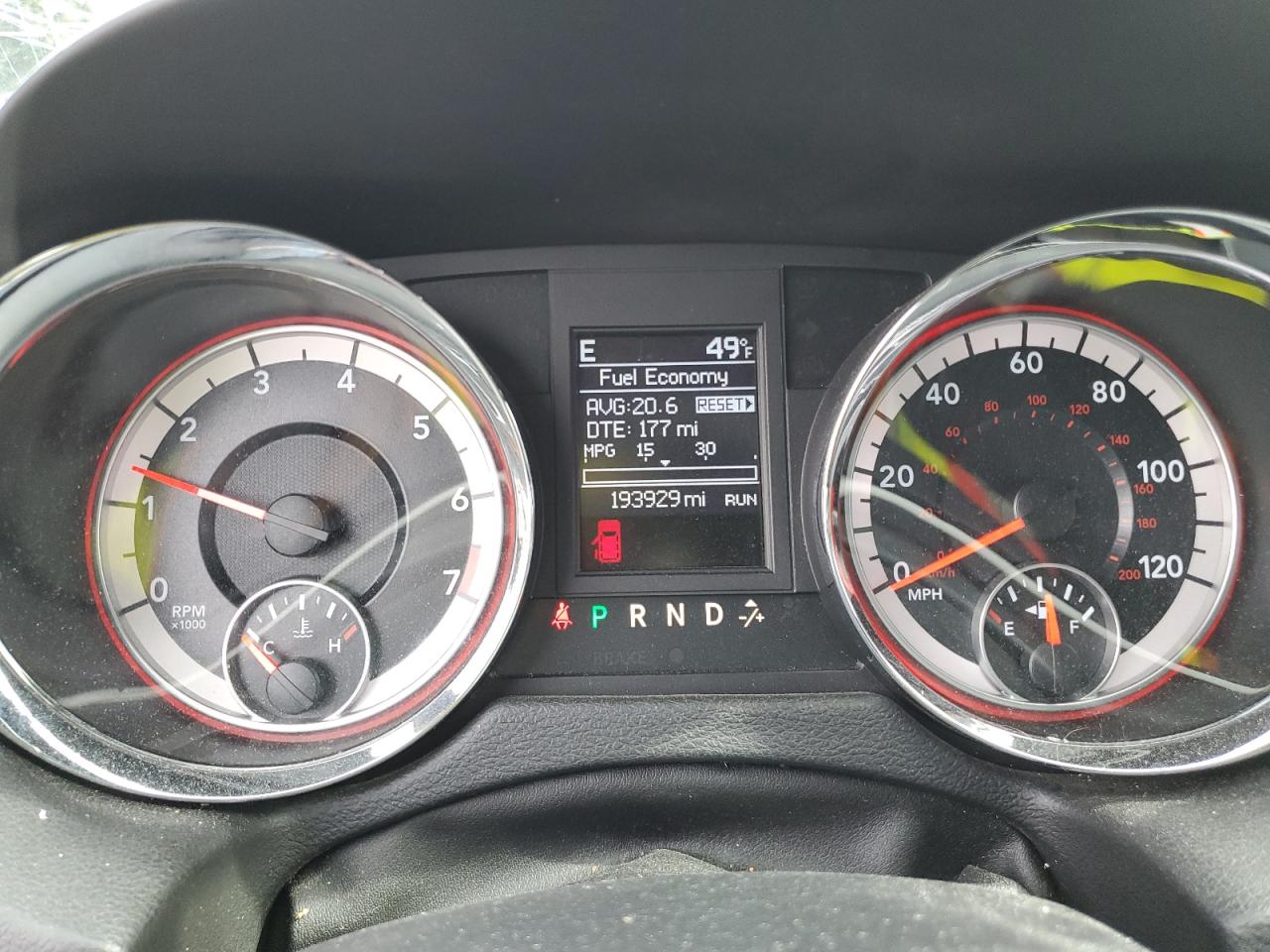 2014 Dodge Caravan - Image 9