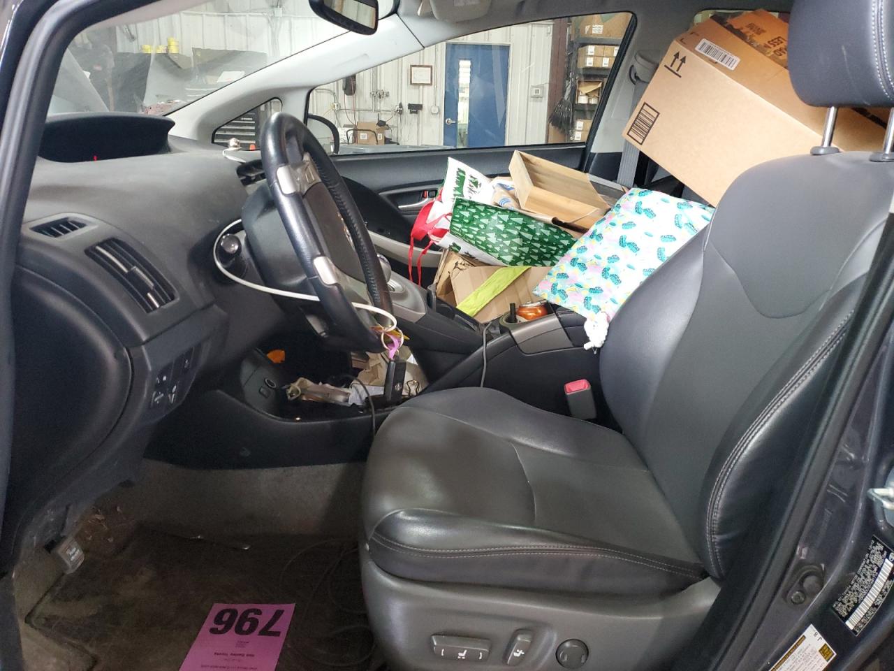 2013 Toyota Prius - Image 7