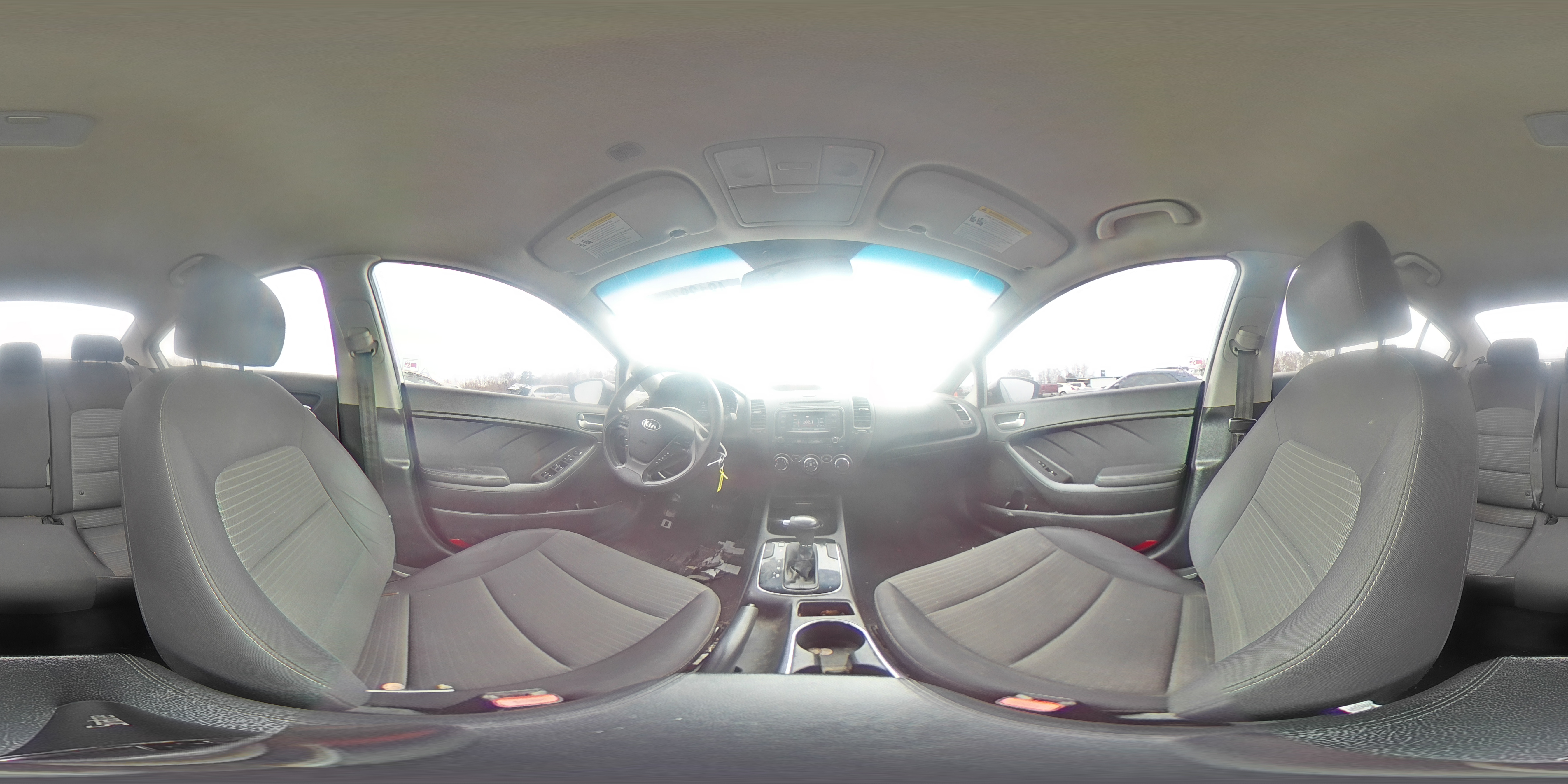 2017 Kia Forte - Image 13
