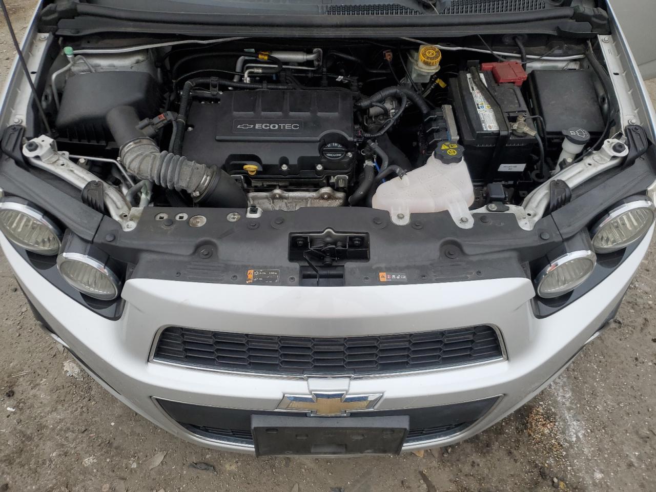 2014 Chevrolet Sonic - Image 11