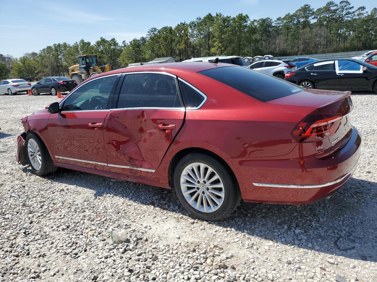 2017 Volkswagen Passat - Image 2