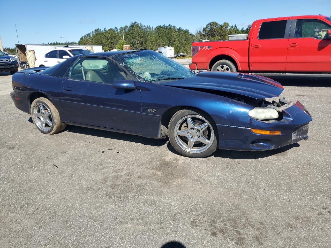 2002 Chevrolet Camaro - Image 4