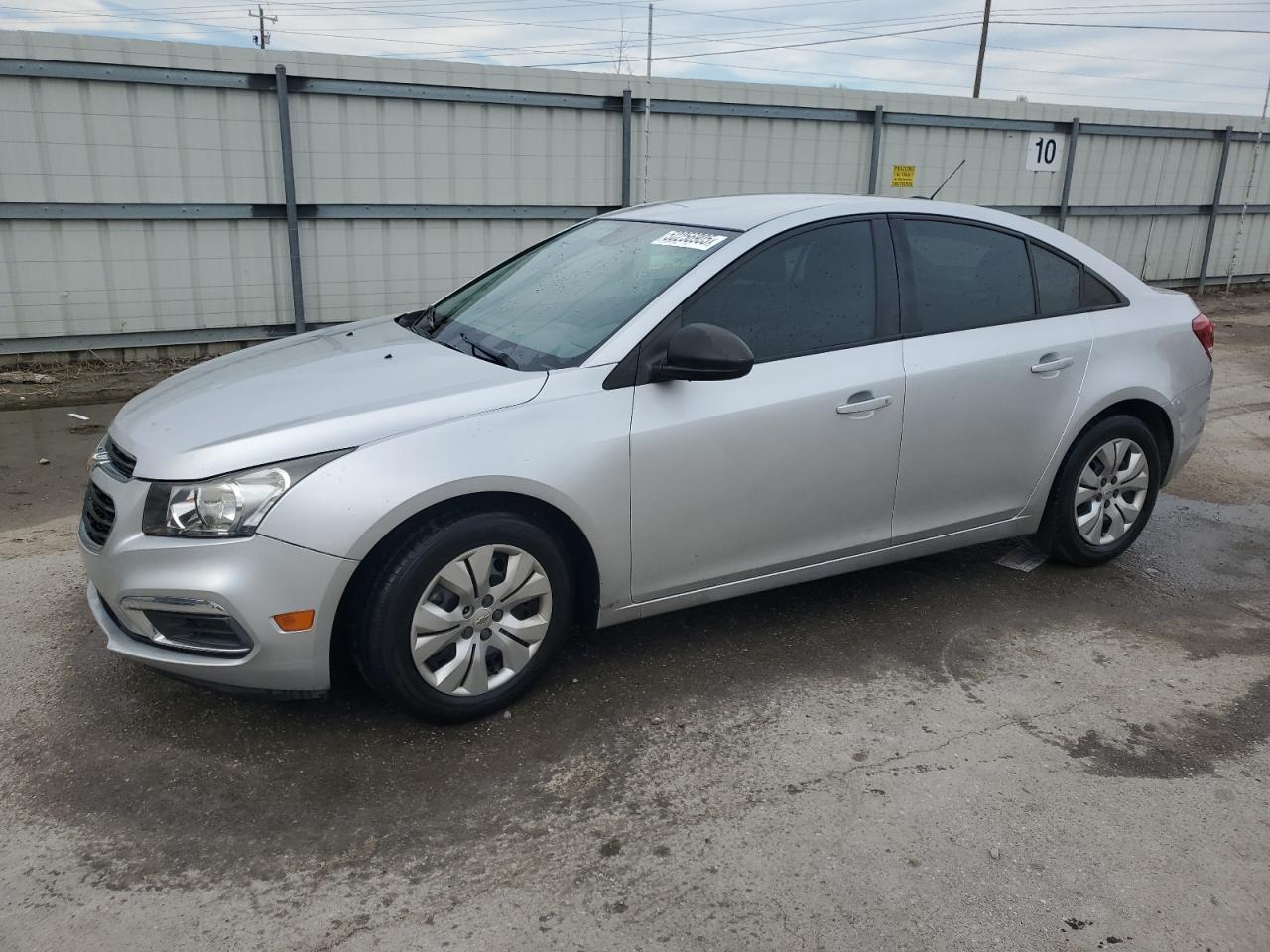 Montgomery, AL에서 판매 중인 2015 Chevrolet Cruze Ls - Side