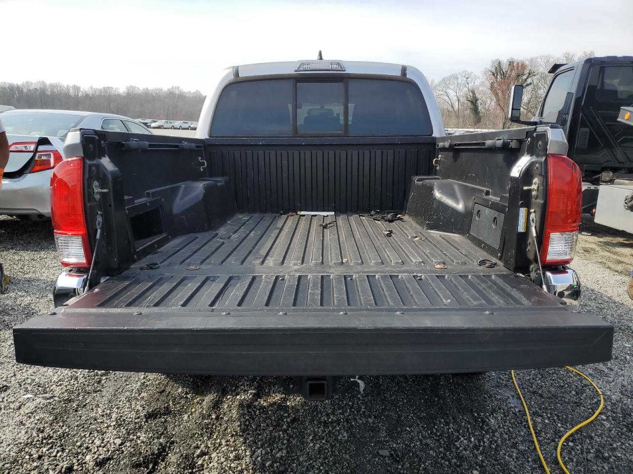 2017 Toyota Tacoma - Image 6