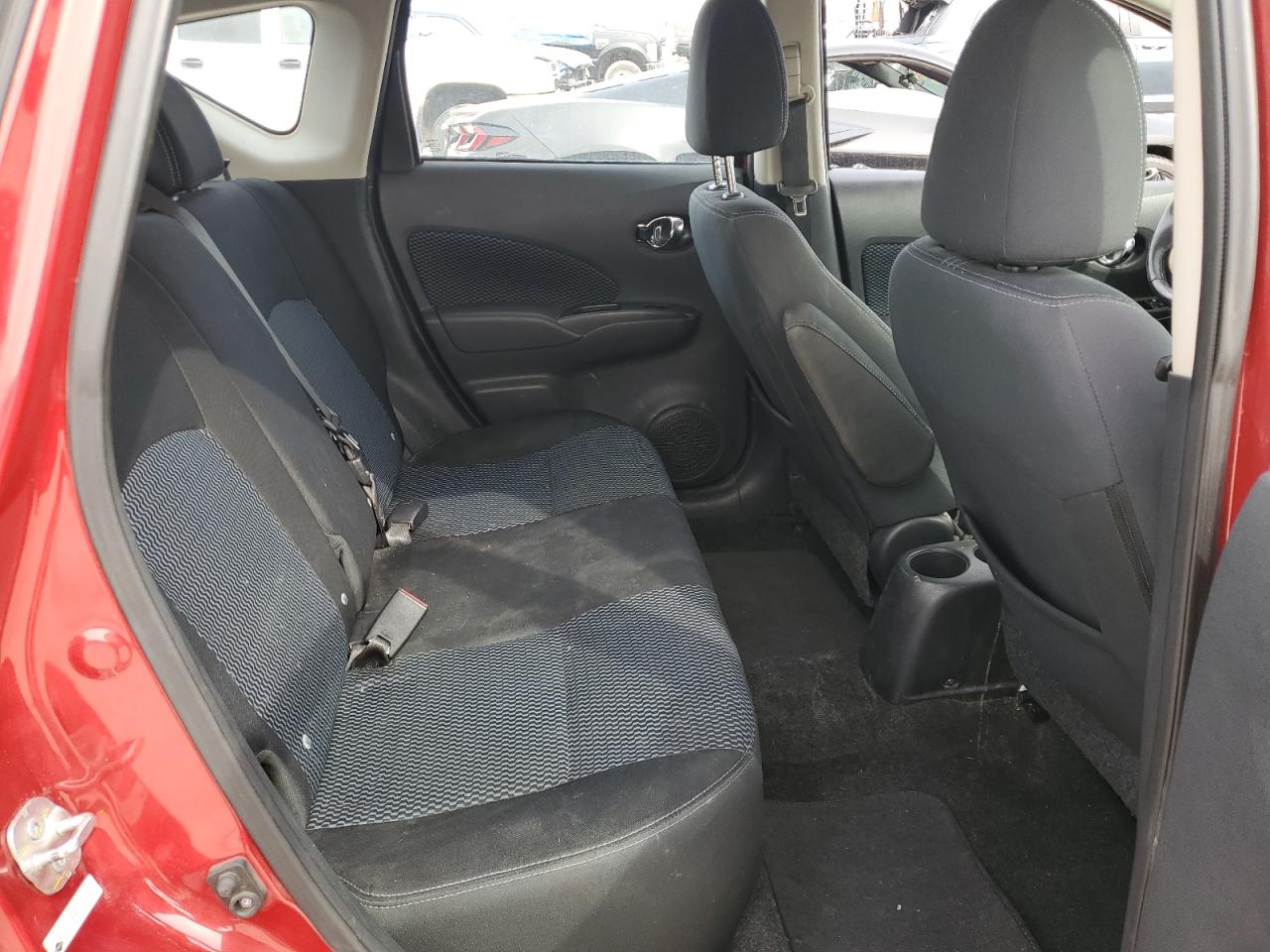 2015 Nissan Versa - Image 11