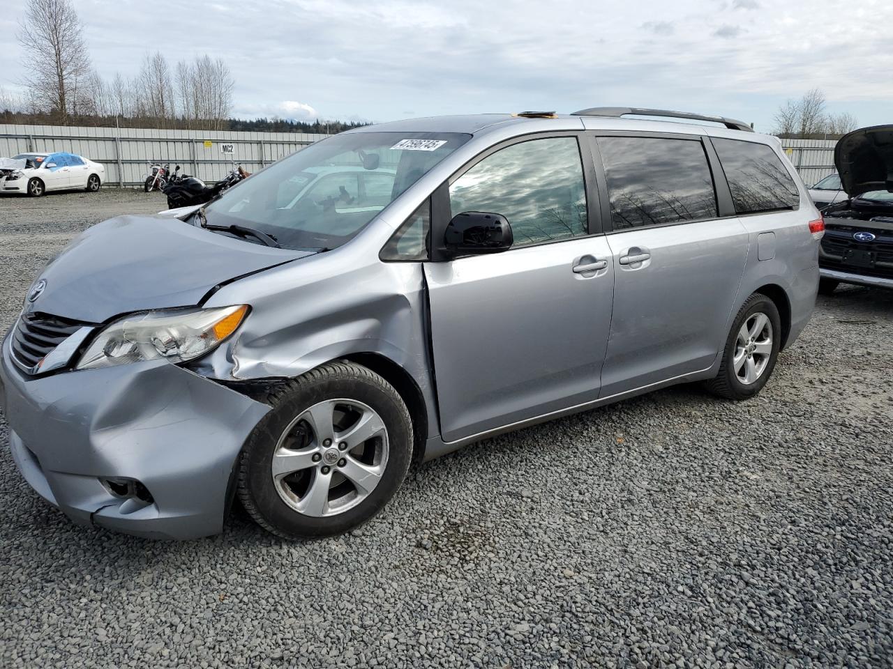 2013 Toyota Sienna - Image 1