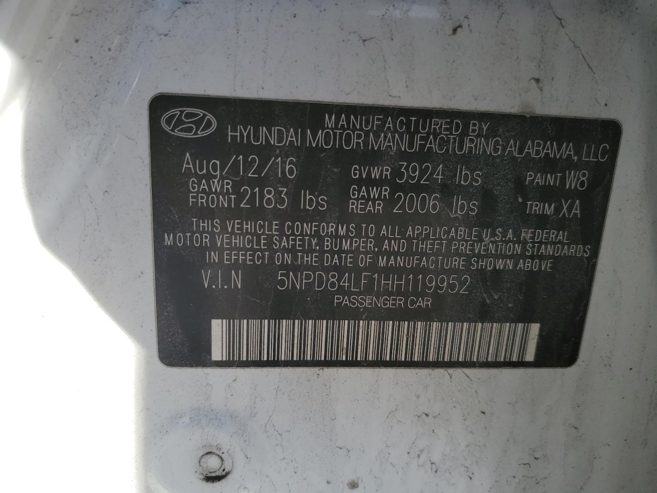 2017 Hyundai Elantra - Image 12