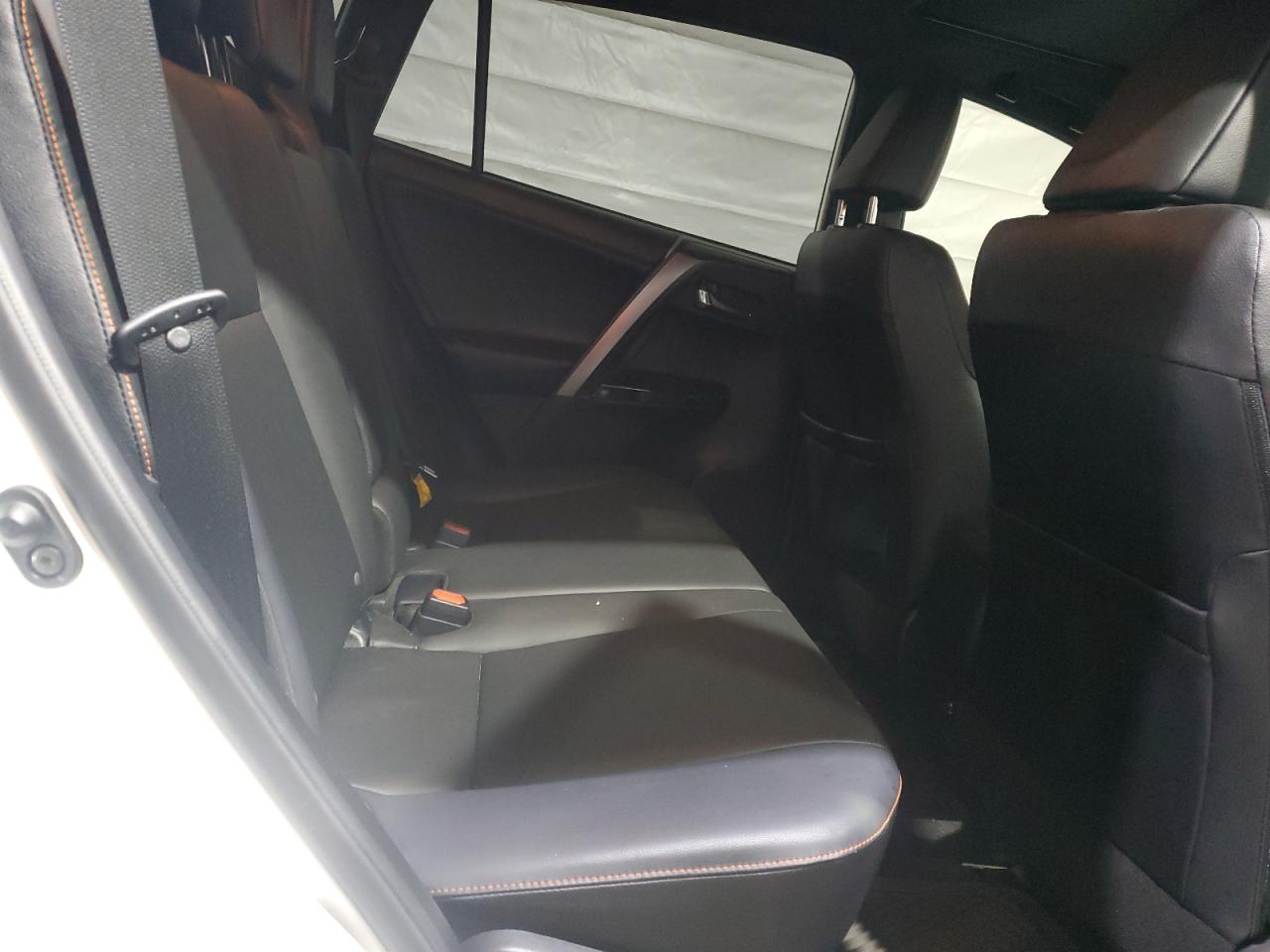 JTMJFREV4GJ076286 TOYOTA RAV4 2016