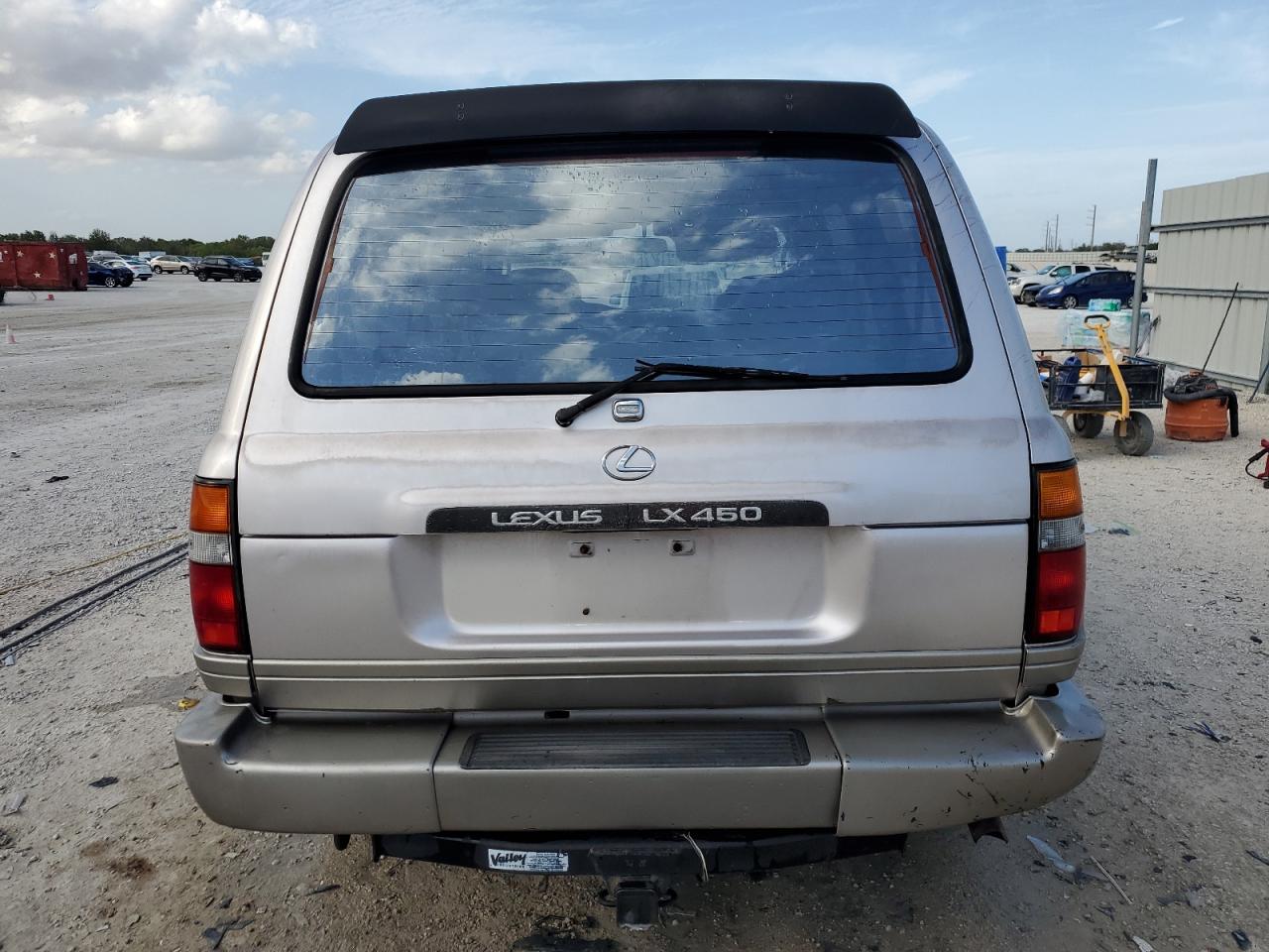 1997 Lexus LX - Image 6