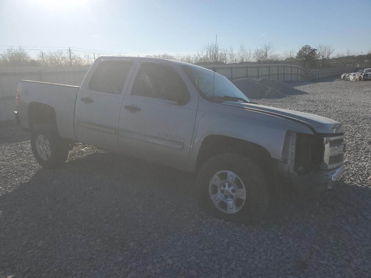2009 Chevrolet Silverado - Image 4