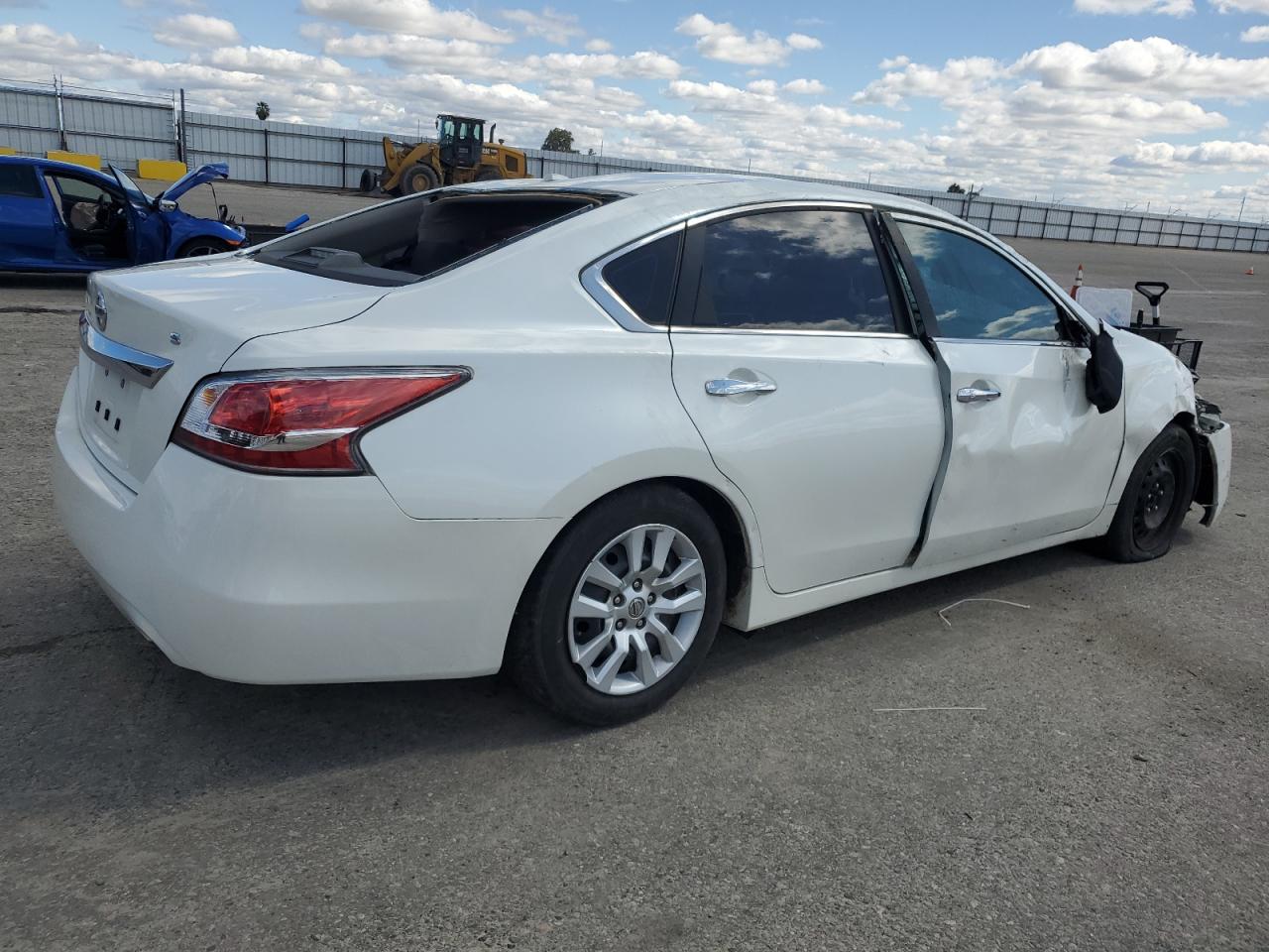 2015 Nissan Altima - Image 3