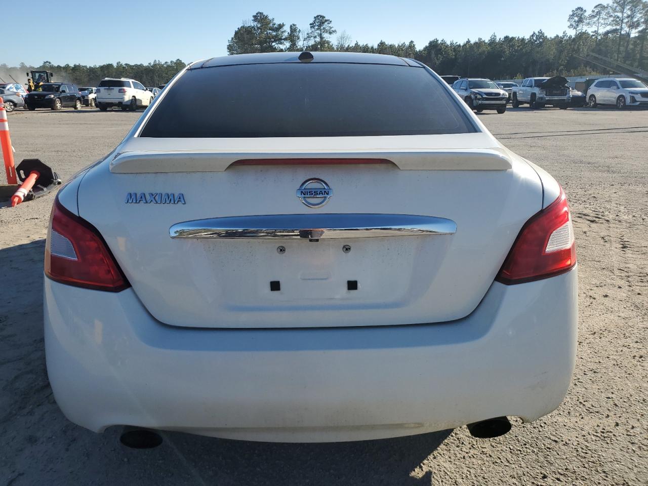 2010 Nissan Maxima - Image 6