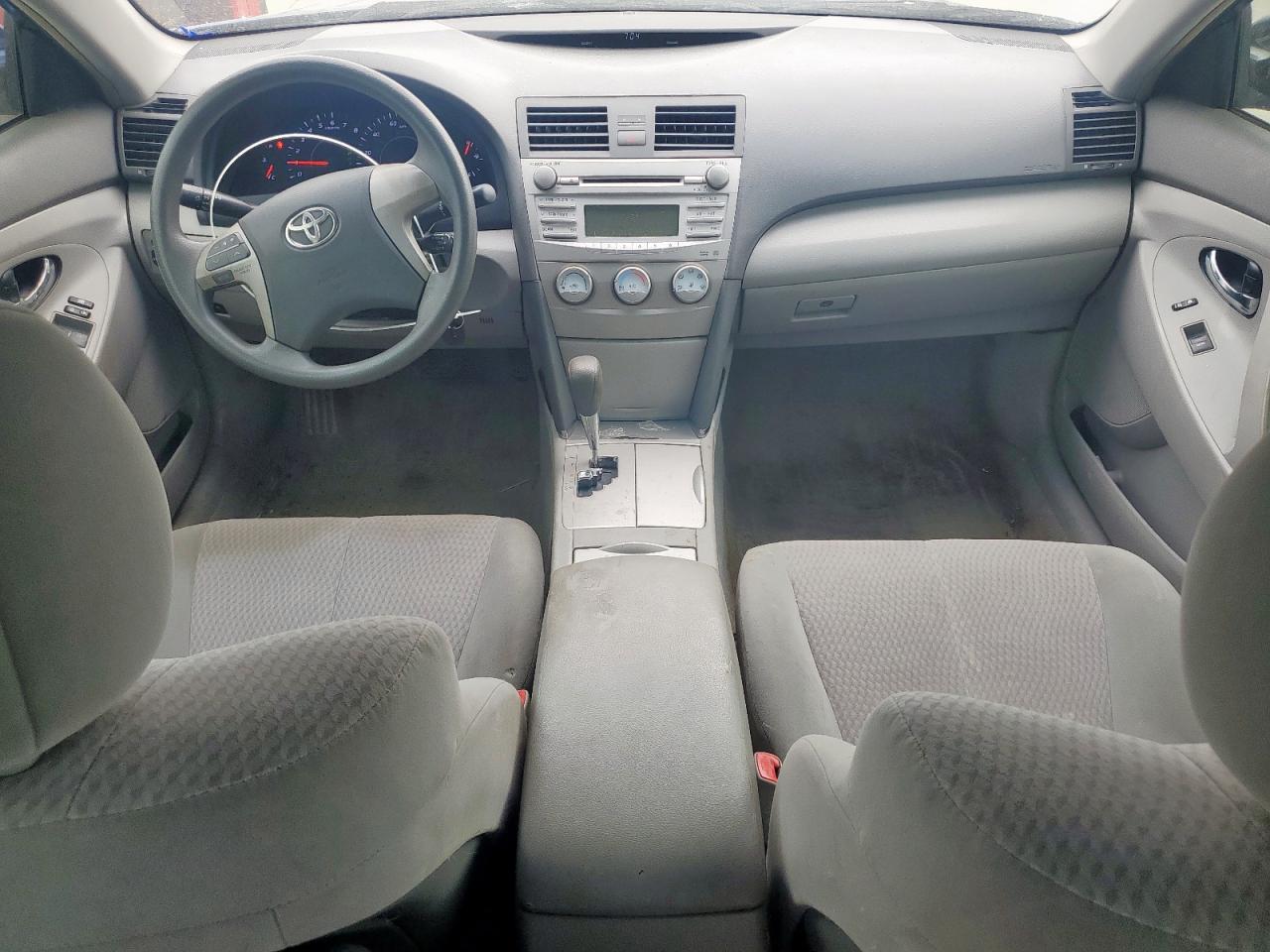 2011 Toyota Camry - Image 8