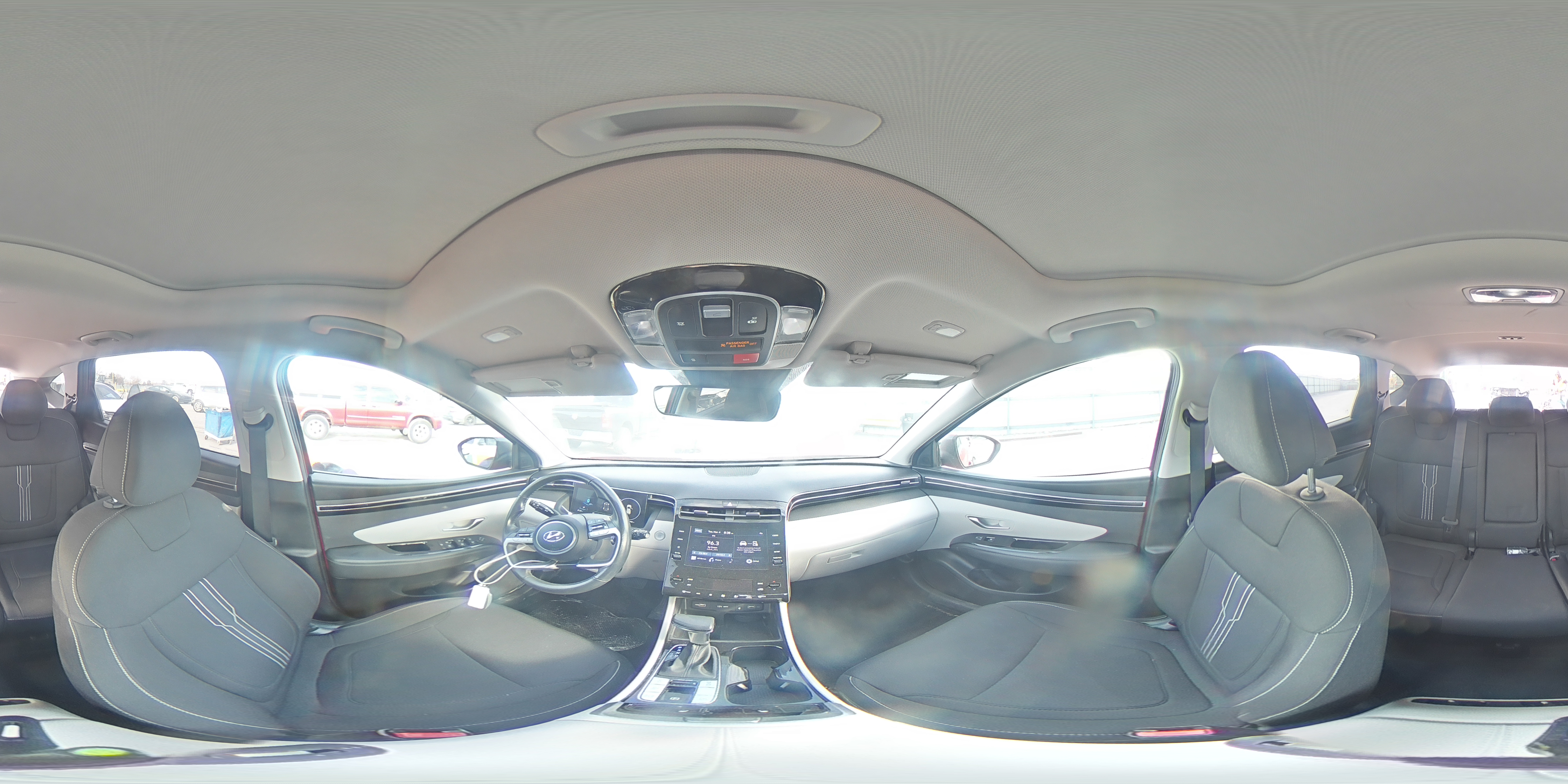 2022 Hyundai Tucson - Image 16