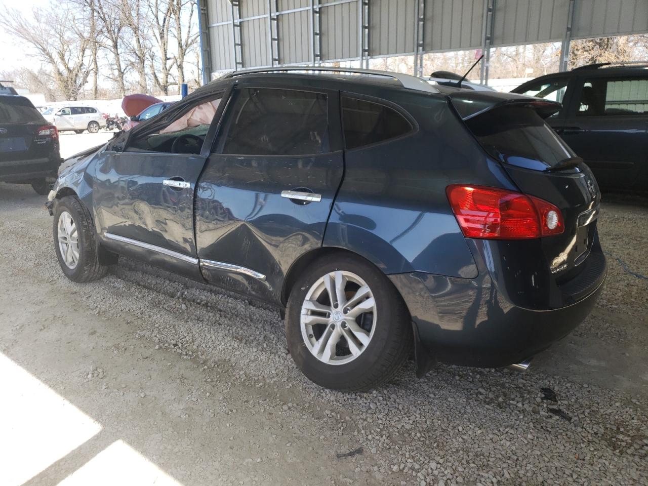2012 Nissan Rogue - Image 2