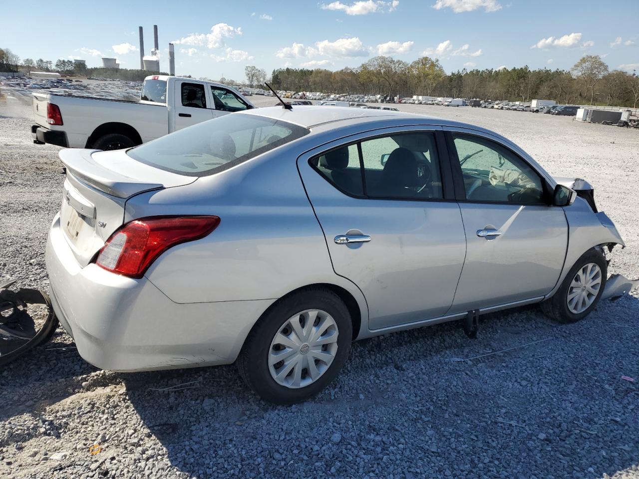3N1CN7AP4HL813667 NISSAN VERSA 2017