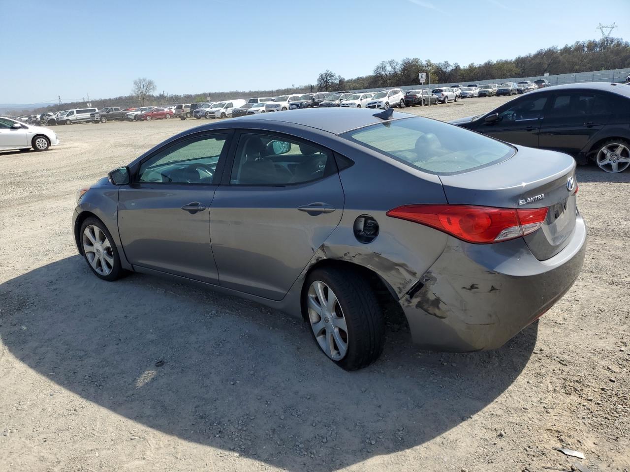 2011 Hyundai Elantra - Image 2