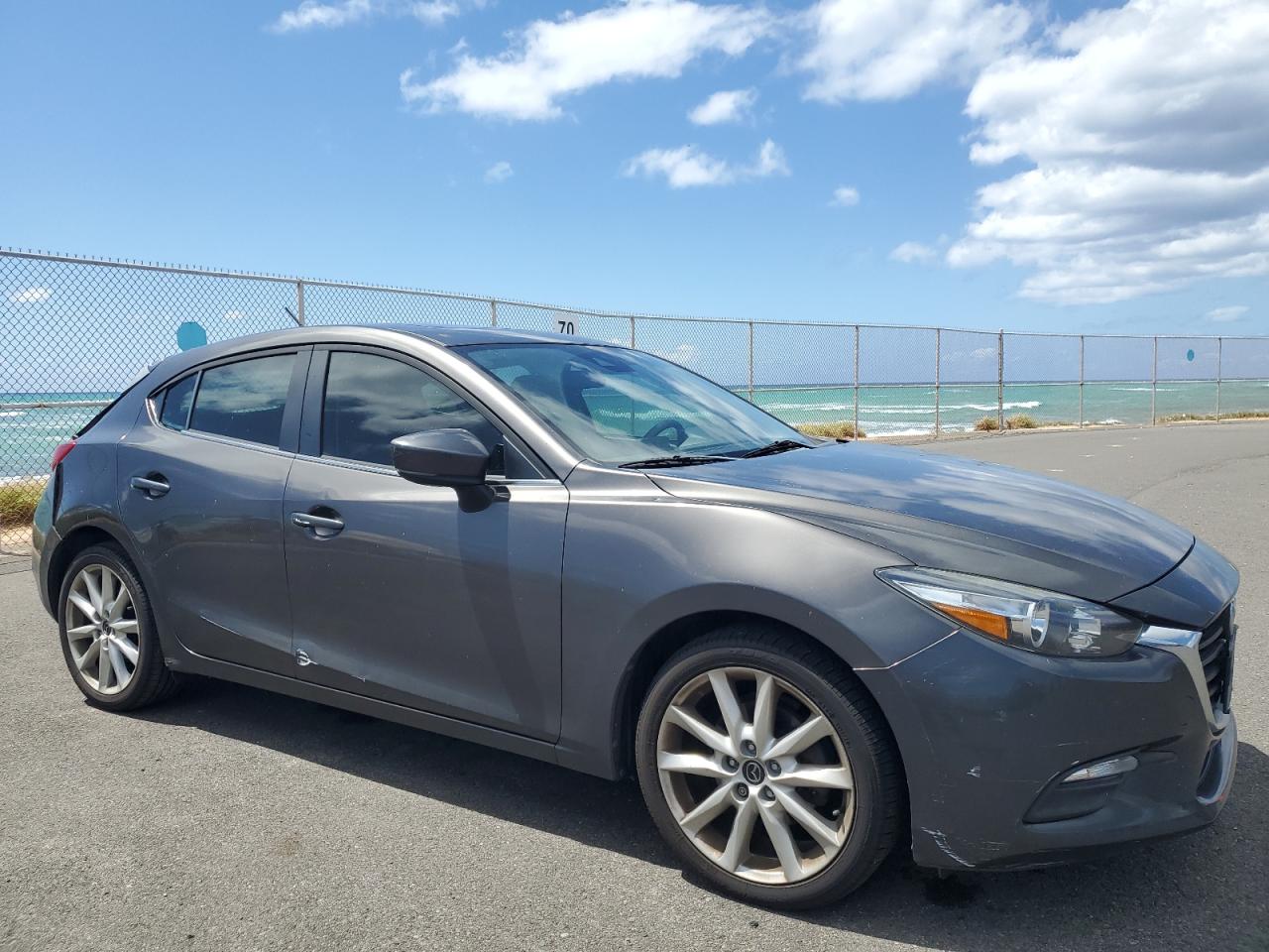 2017 Mazda 3 - Image 4