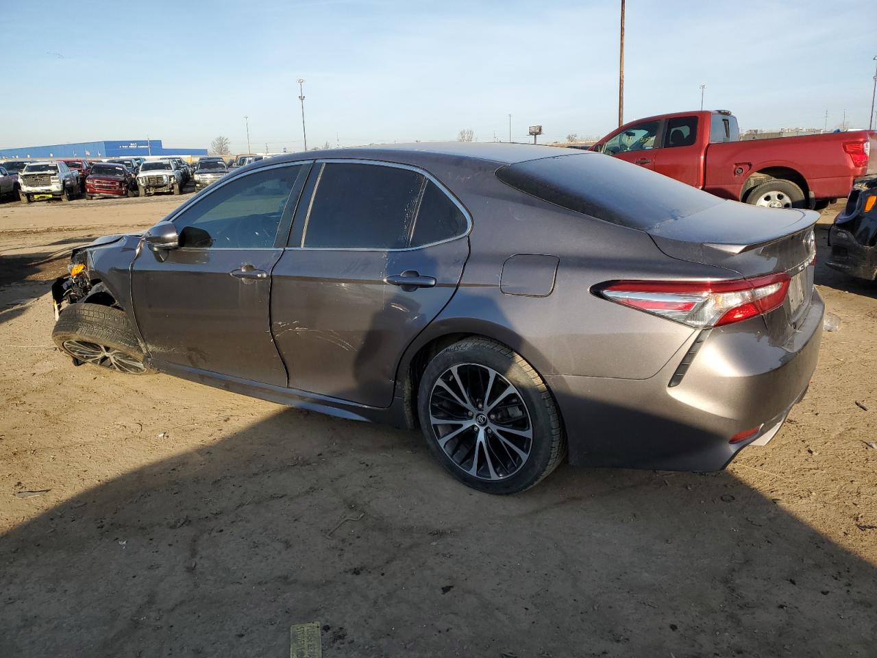 4T1B11HK4JU614878 TOYOTA CAMRY 2018