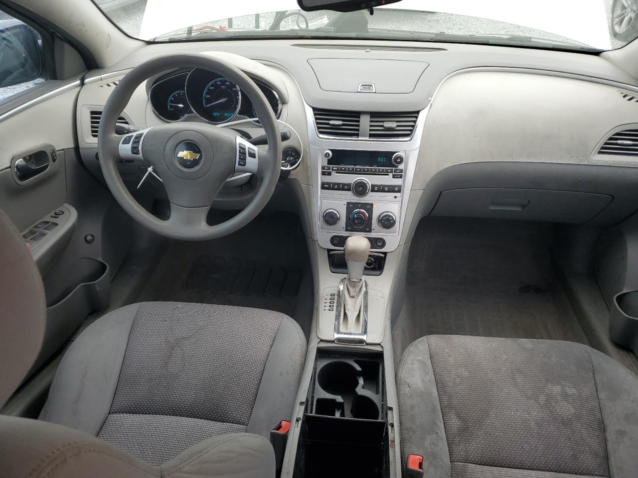 2011 Chevrolet Malibu - Image 8