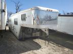 1998 Featherlite Horse Trailer იყიდება Wichita-ში, KS - Rear End