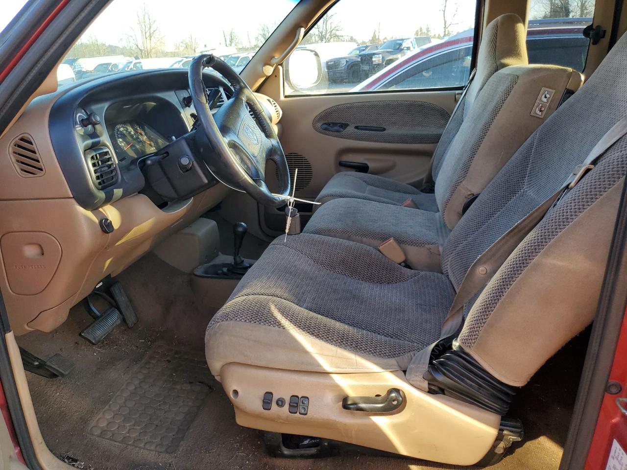 1998 Dodge RAM - Image 7