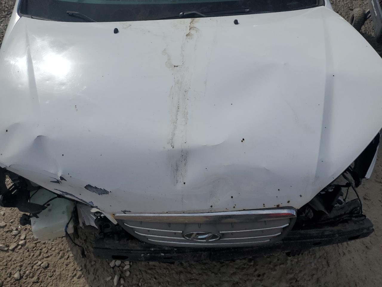 2009 Hyundai Elantra - Image 11